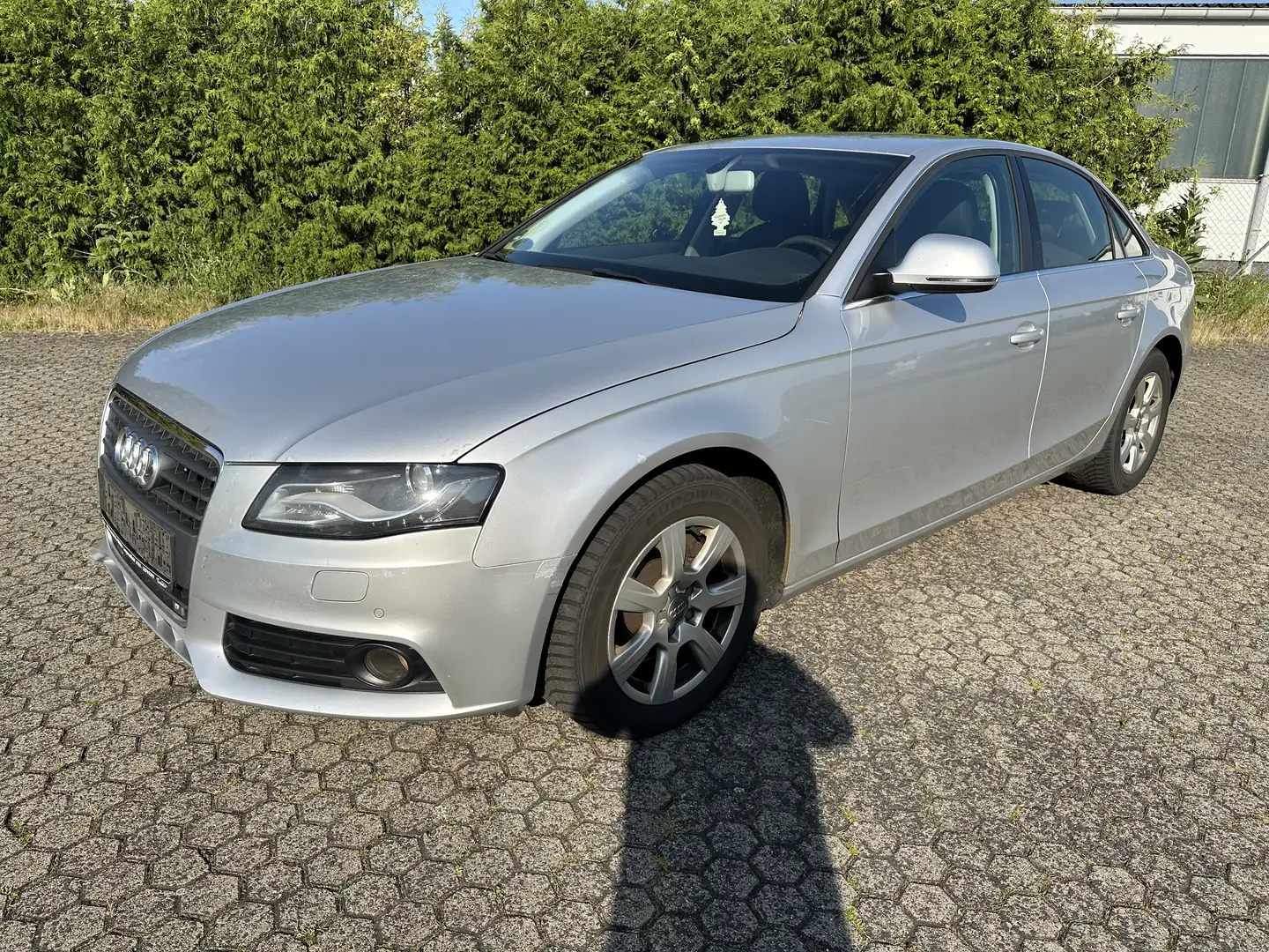 Audi A4 Ambiente * Automatik * Navi Grau - 1
