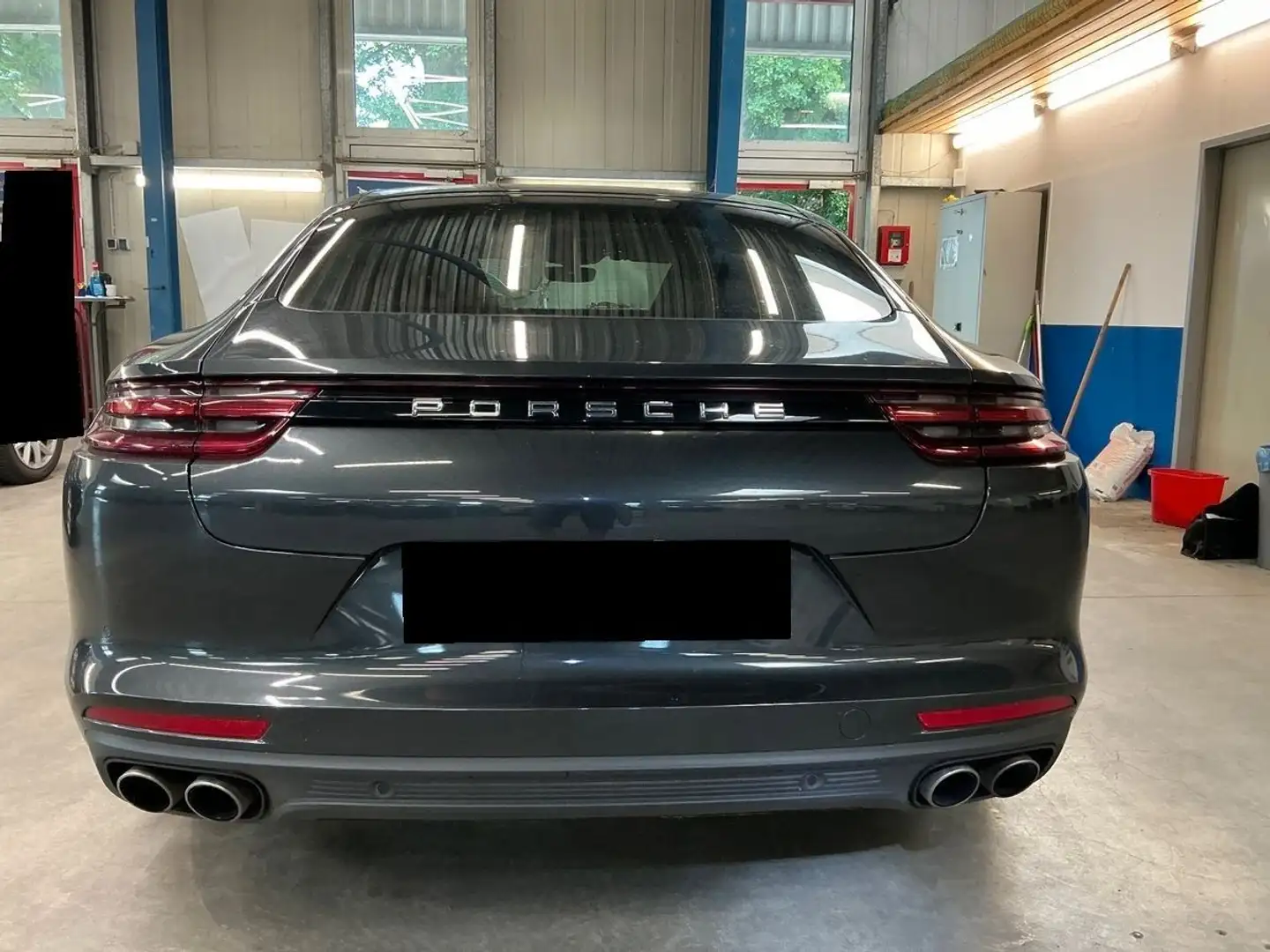 Porsche Panamera 4S BOSE KAMERA AMBIENTE LED CARPLAY 21Z Grau - 2