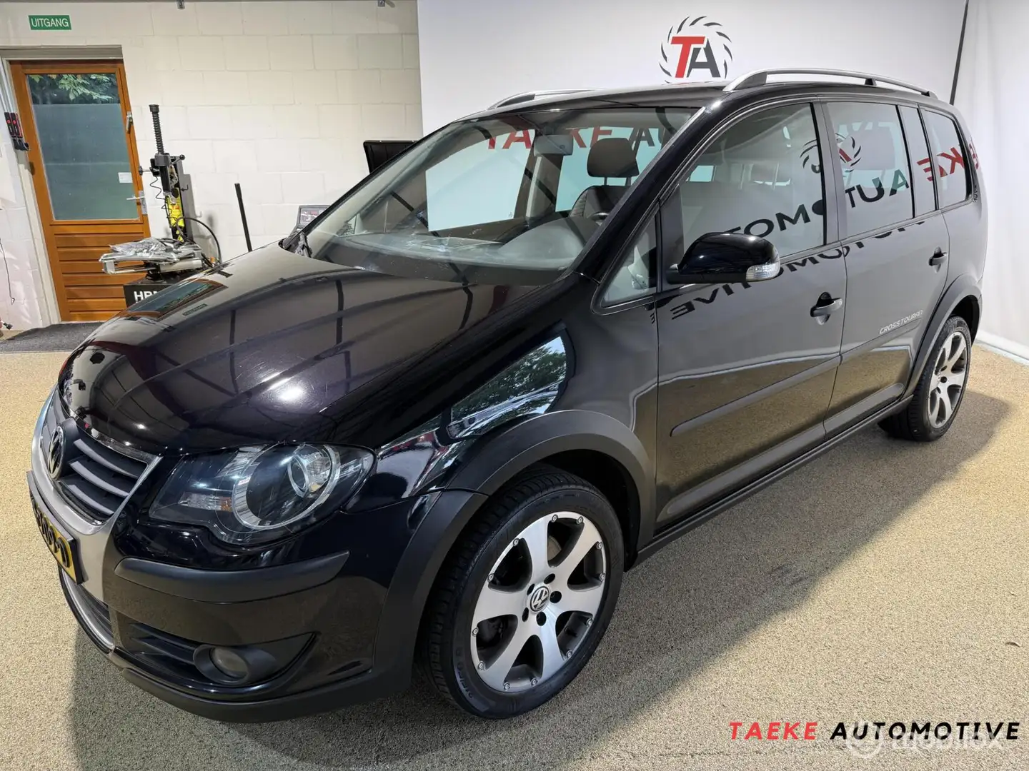 Volkswagen Cross Touran 1.4 TSI Highline AUT/170PK/Airco Zwart - 1