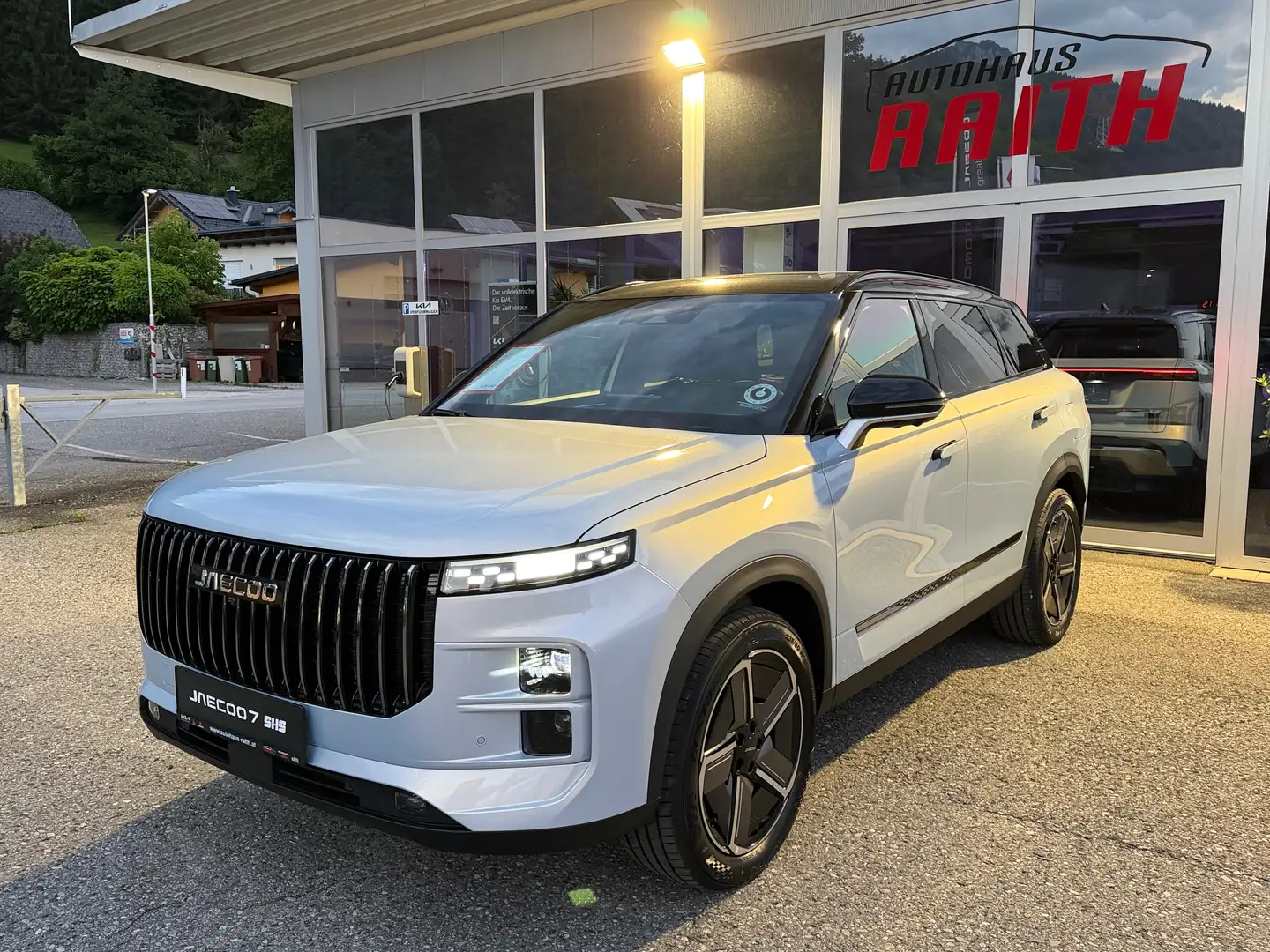Jaecoo J7 1,5 PHEV Premium-Line Silber - 1
