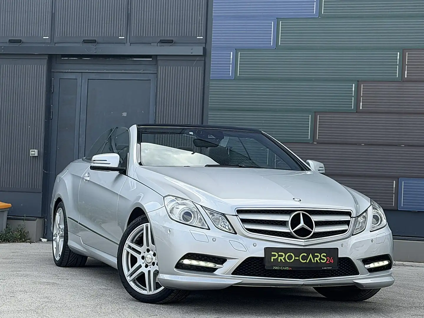 Mercedes-Benz E 220 CDI // AMG-Line // GARANTIE // Cabrio Silber - 1