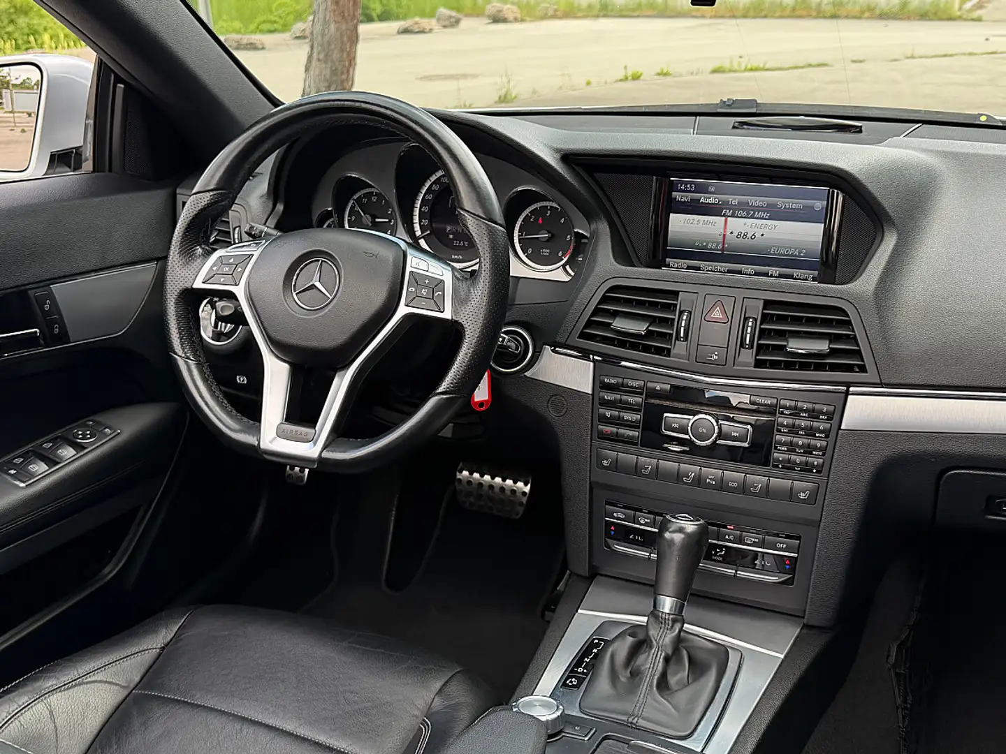 Mercedes-Benz E 220 CDI // AMG-Line // GARANTIE // Cabrio Silber - 2