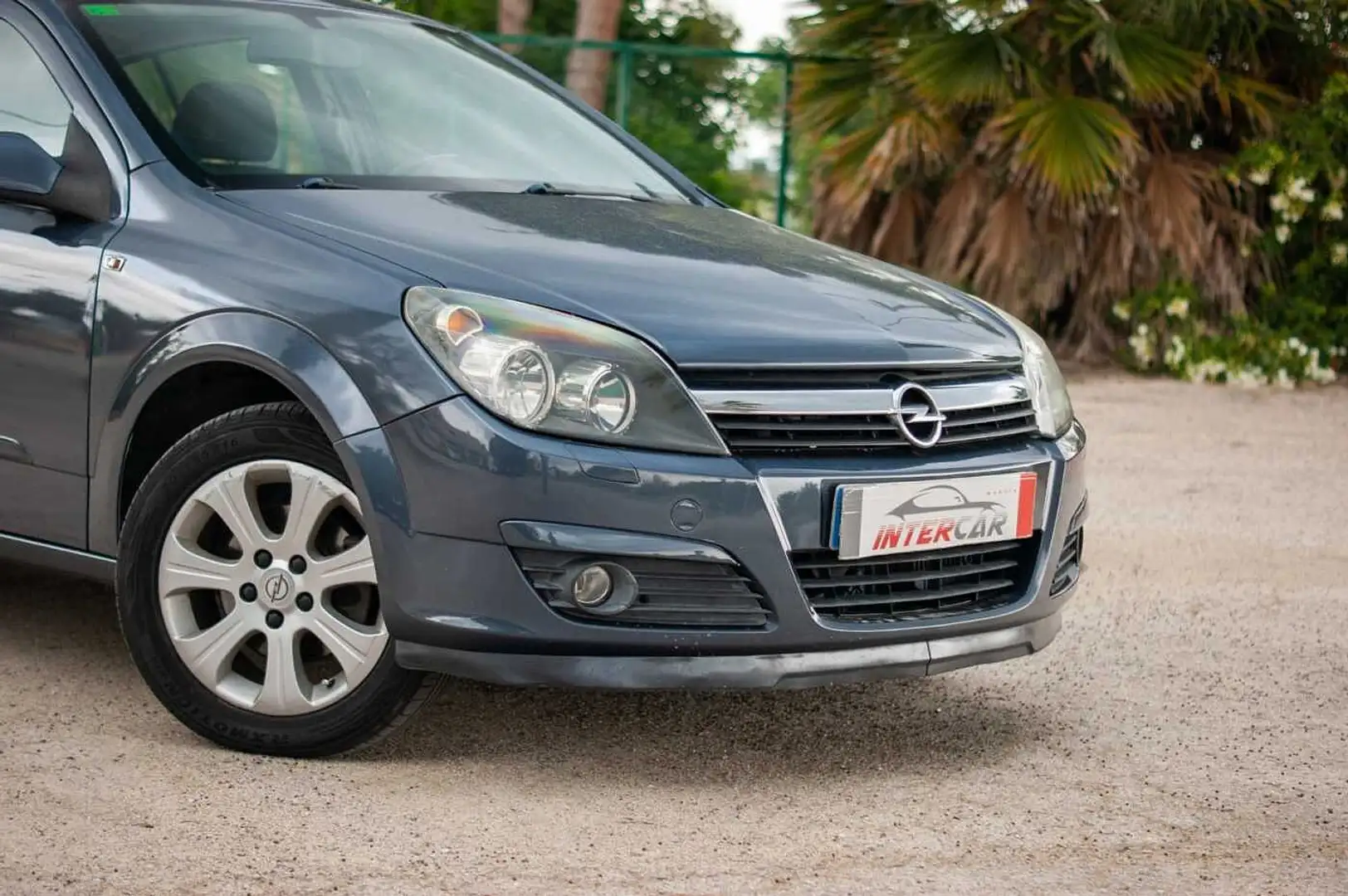 Opel Astra ES - Ber5 1.3 CDTi EU4, Enjoy, (Facelift) 2007 - 2 Gris - 2