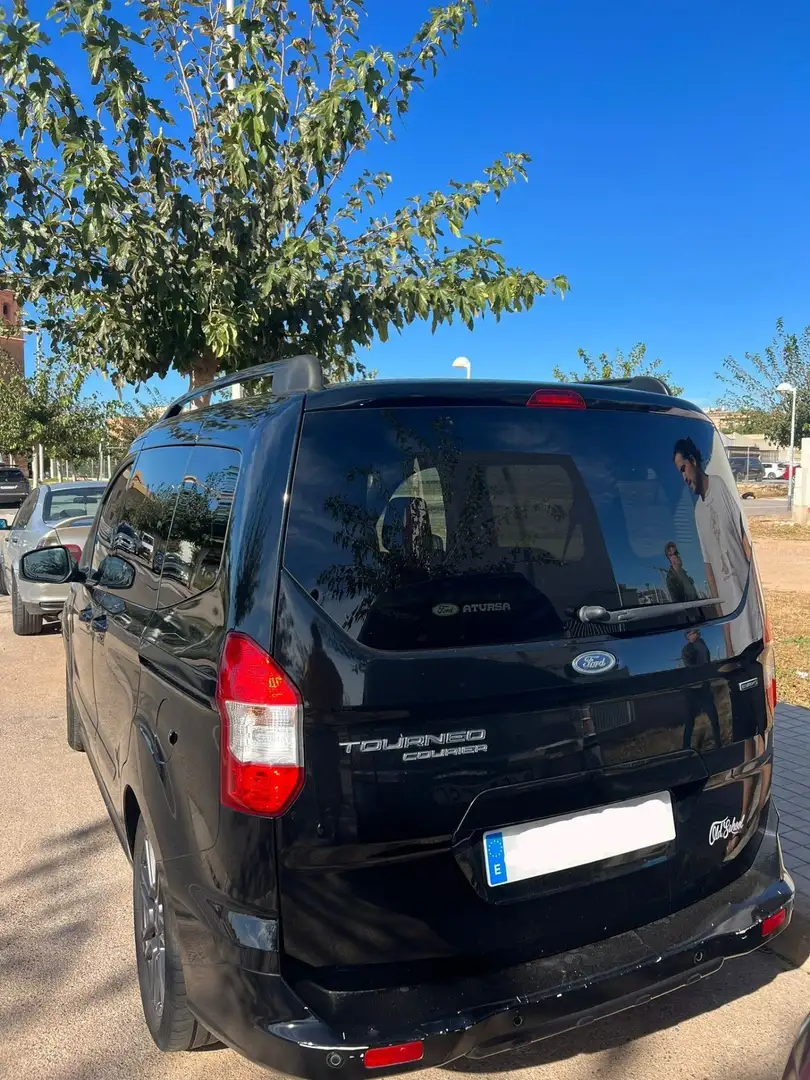 Ford Tourneo Courier 1.0 Ecoboost Sport Negro - 2