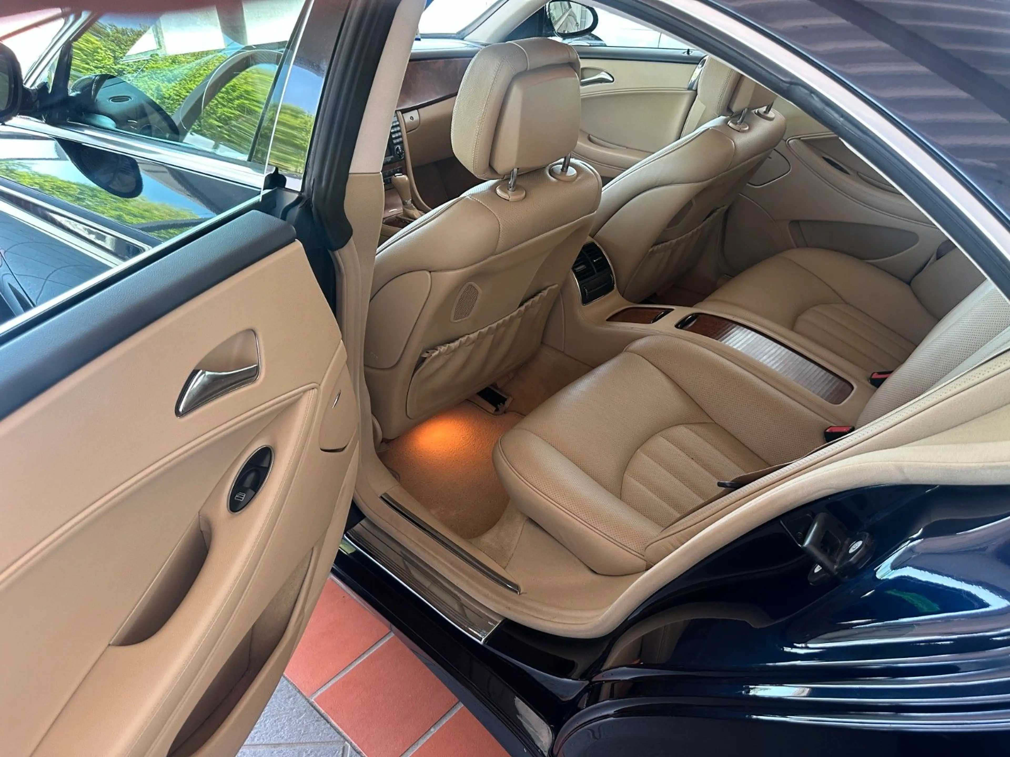 Mercedes-Benz CLS 320 CDI * Beige / TOP * — photo 14