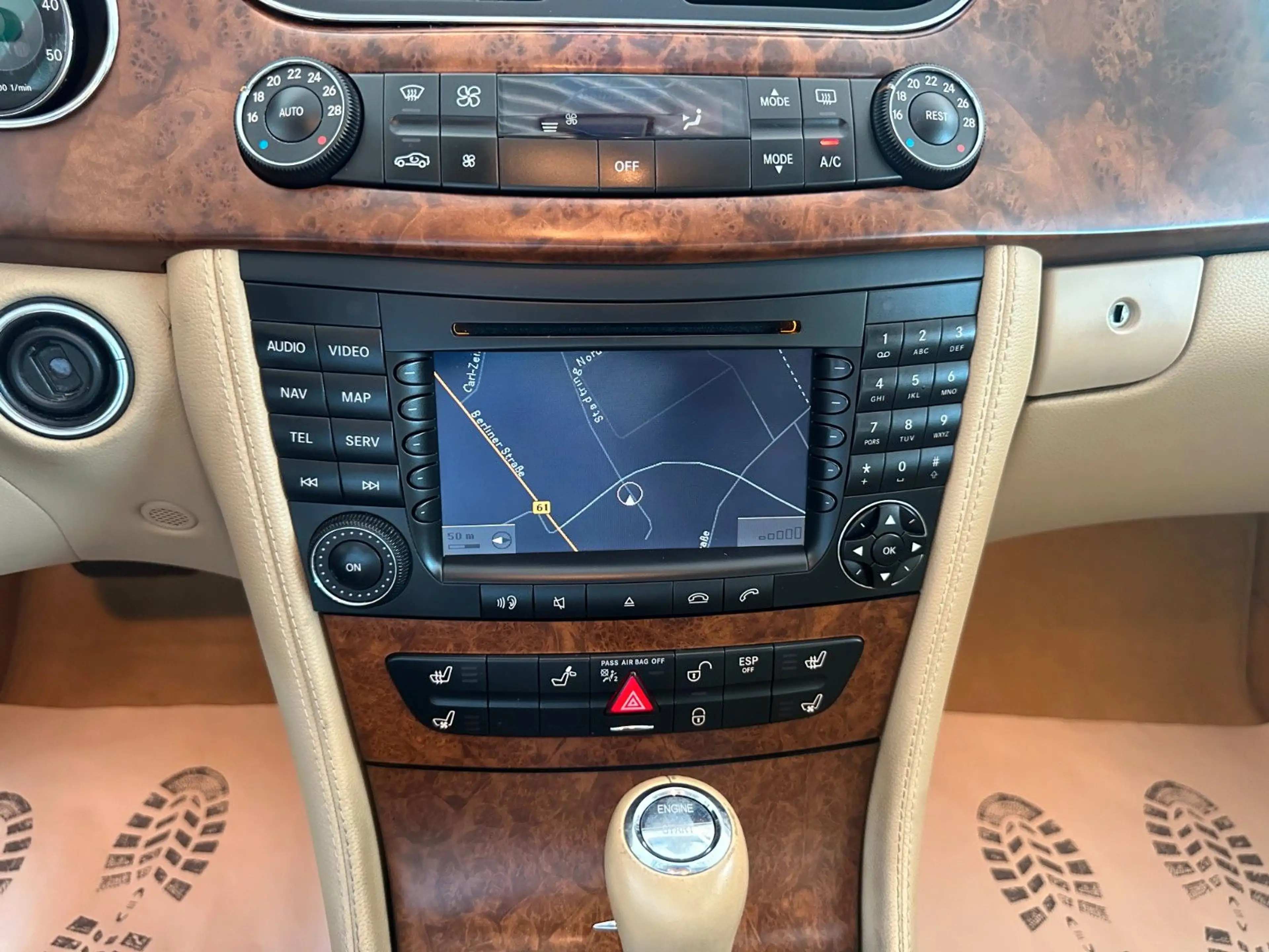 Mercedes-Benz CLS 320 CDI * Beige / TOP * — photo 11