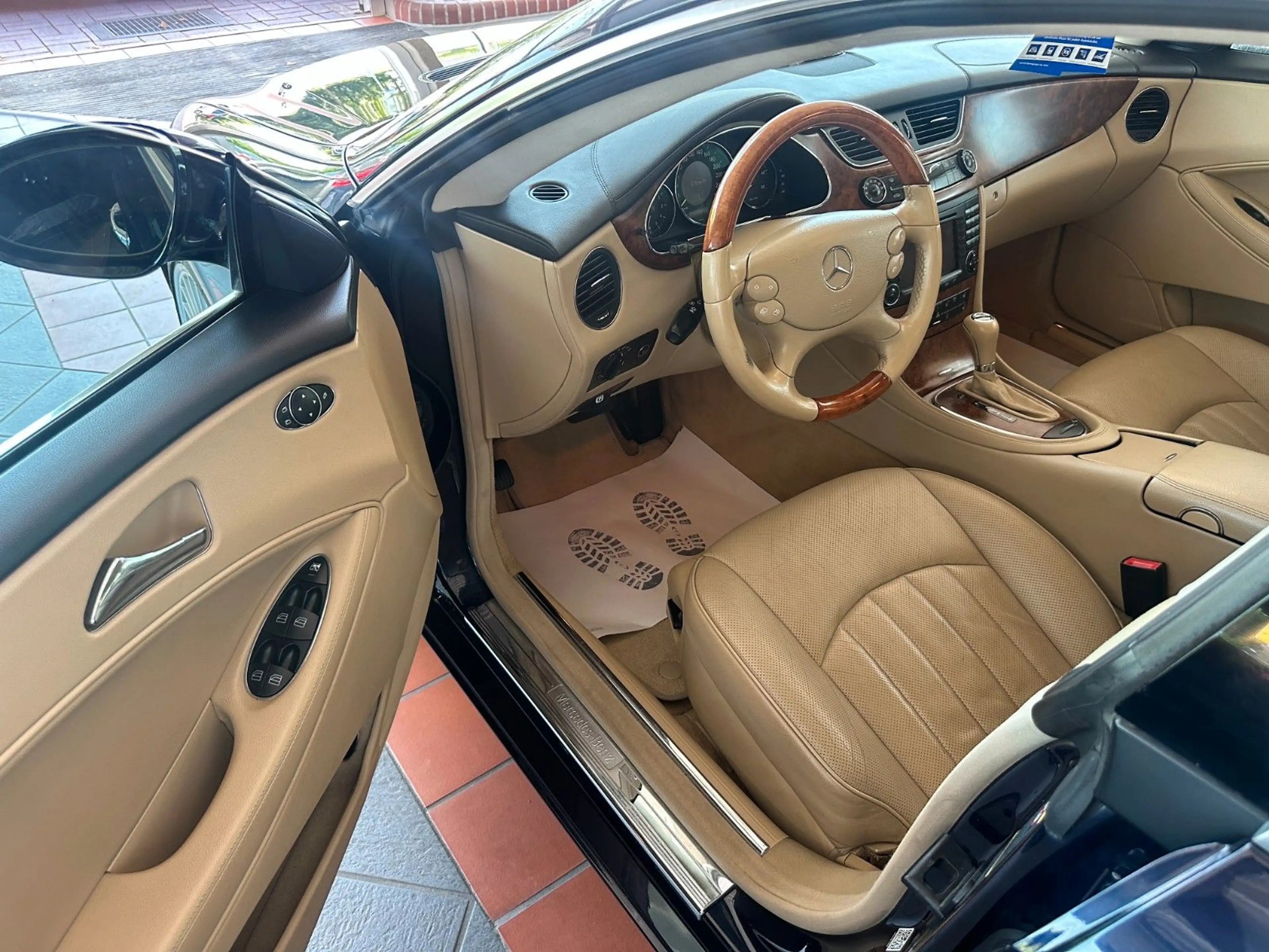 Mercedes-Benz CLS 320 CDI * Beige / TOP * — photo 5