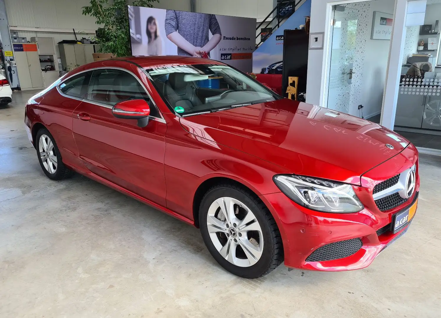Mercedes-Benz C 400 Coupe 4Matic|Standheizung|NAVI|SHZ| Rood - 1