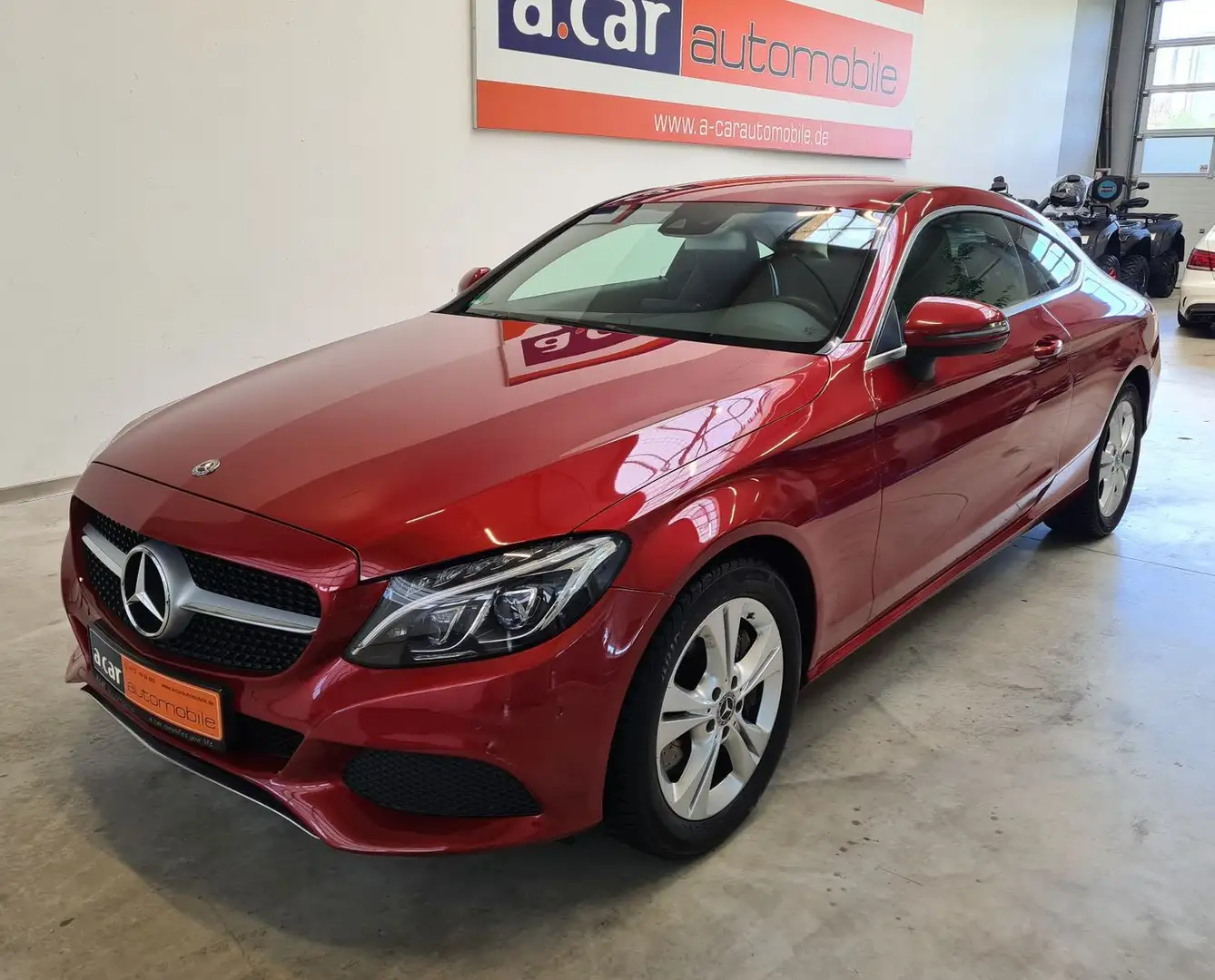Mercedes-Benz C 400 Coupe 4Matic|Standheizung|NAVI|SHZ| Rood - 2