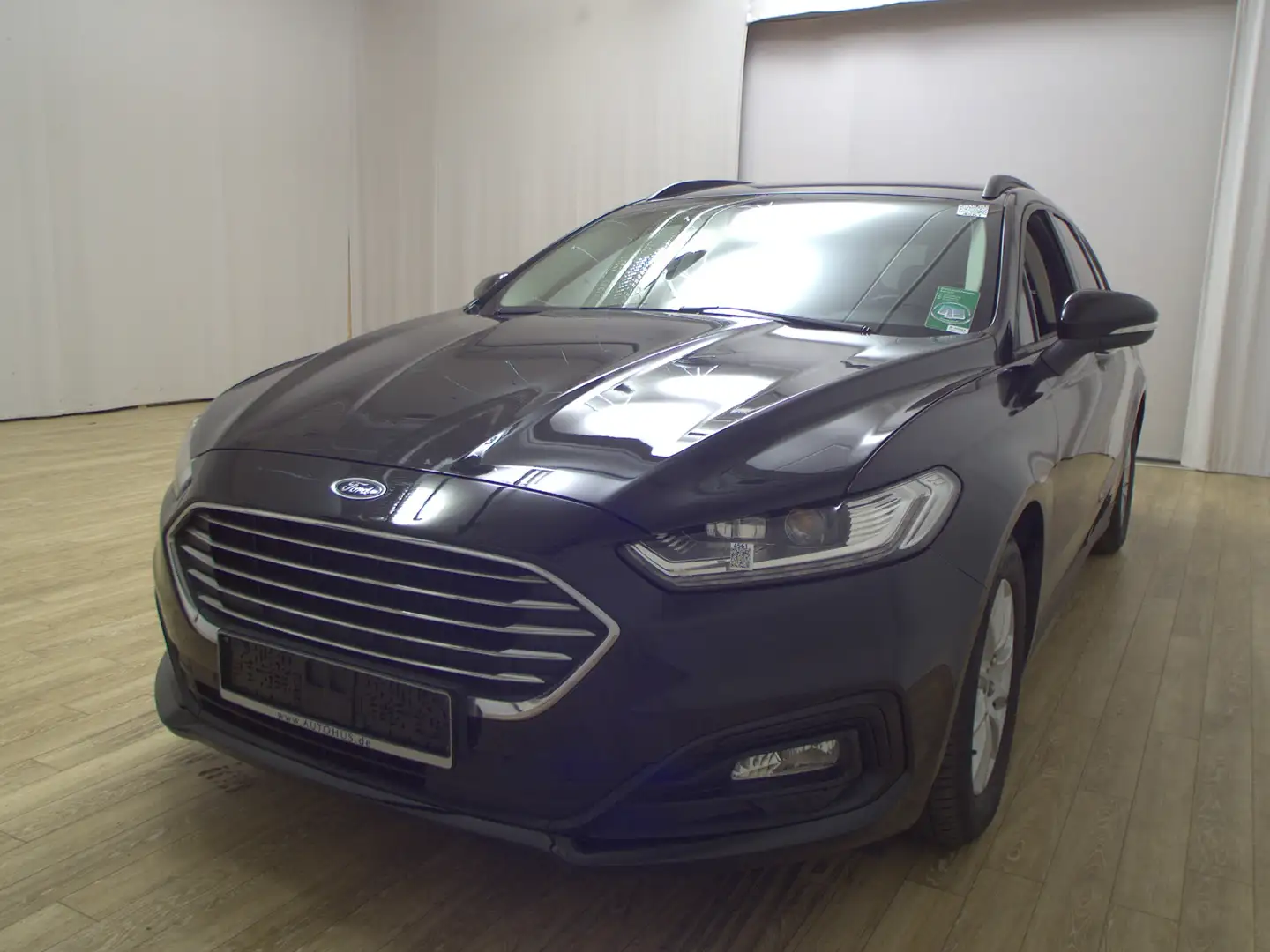 Ford Mondeo Turnier 2.0 EB Business Navi LED AHK RFK Nero - 2