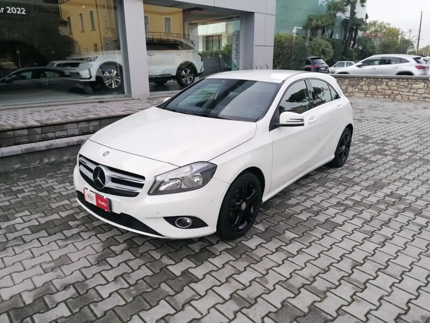 Mercedes-Benz A 180 A 180 CDI Automatic Sport IVA ESPOSTA Bianco - 2