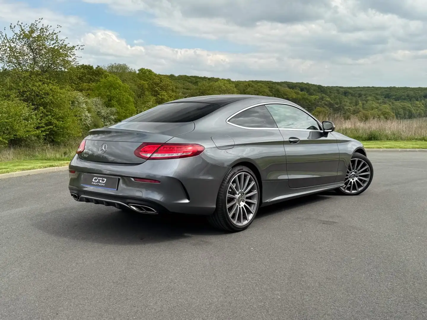 Mercedes-Benz C 30 AMG Coupé C 300 AMG Fascination - BVA 7G-Tronic Plus COUPE - BM 205 - C300 Grau - 2