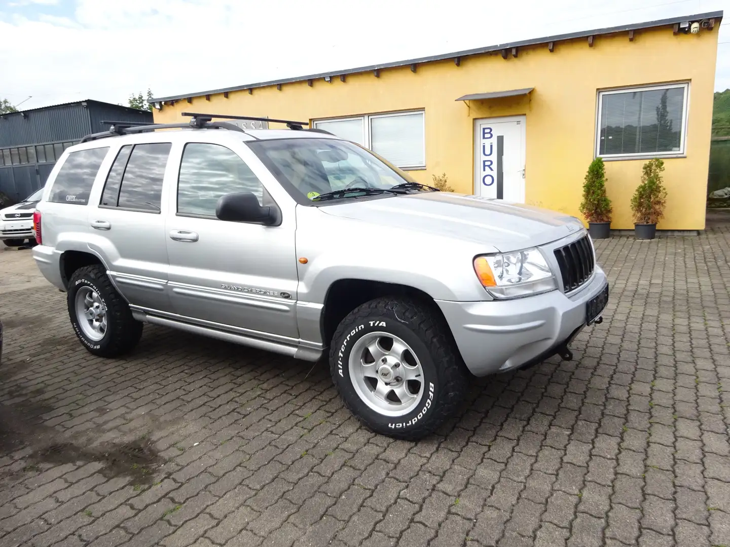 Jeep Grand Cherokee 2,7 CDI Overland Tüv neu VOLL!! AHK 3,4T Alu Argintiu - 1