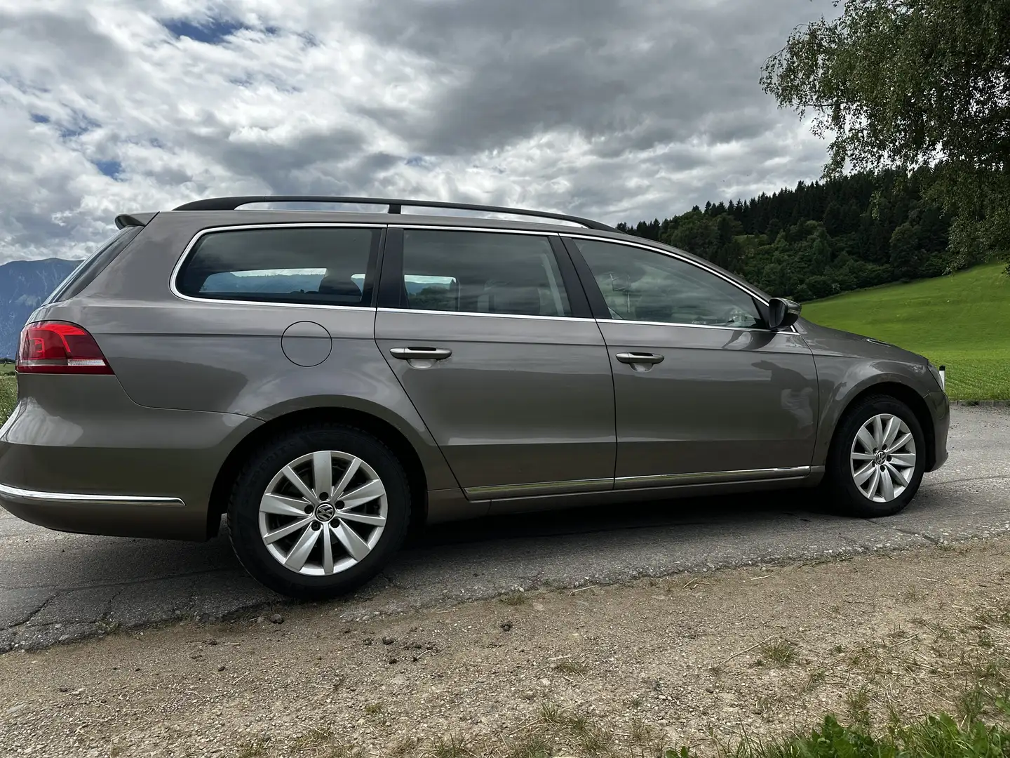 Volkswagen Passat Blue Motion Bronze - 2