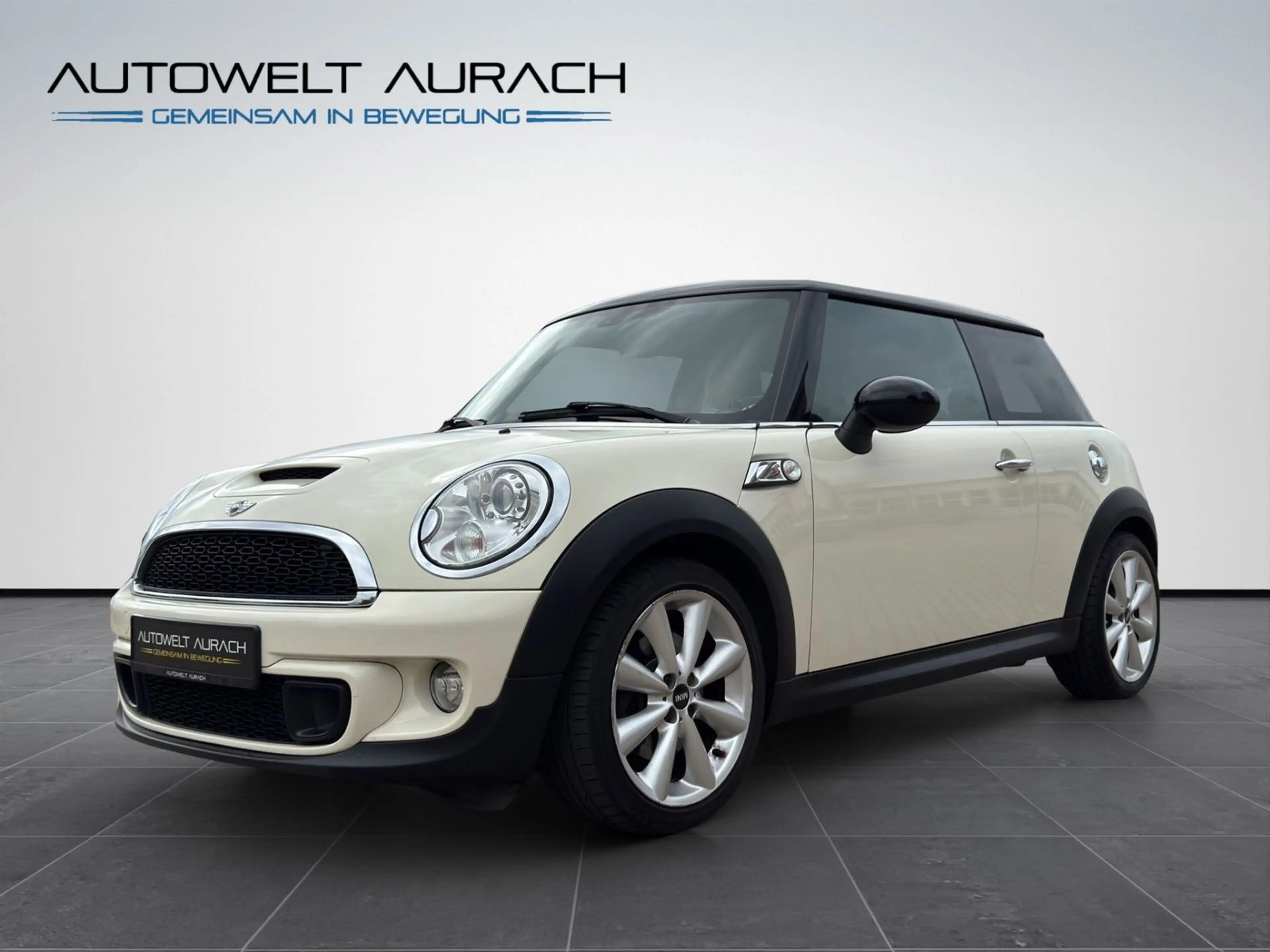 MINI Cooper S 1.6 AUTO.  LEDER NAVI SZH PDC ALU BT — photo 3