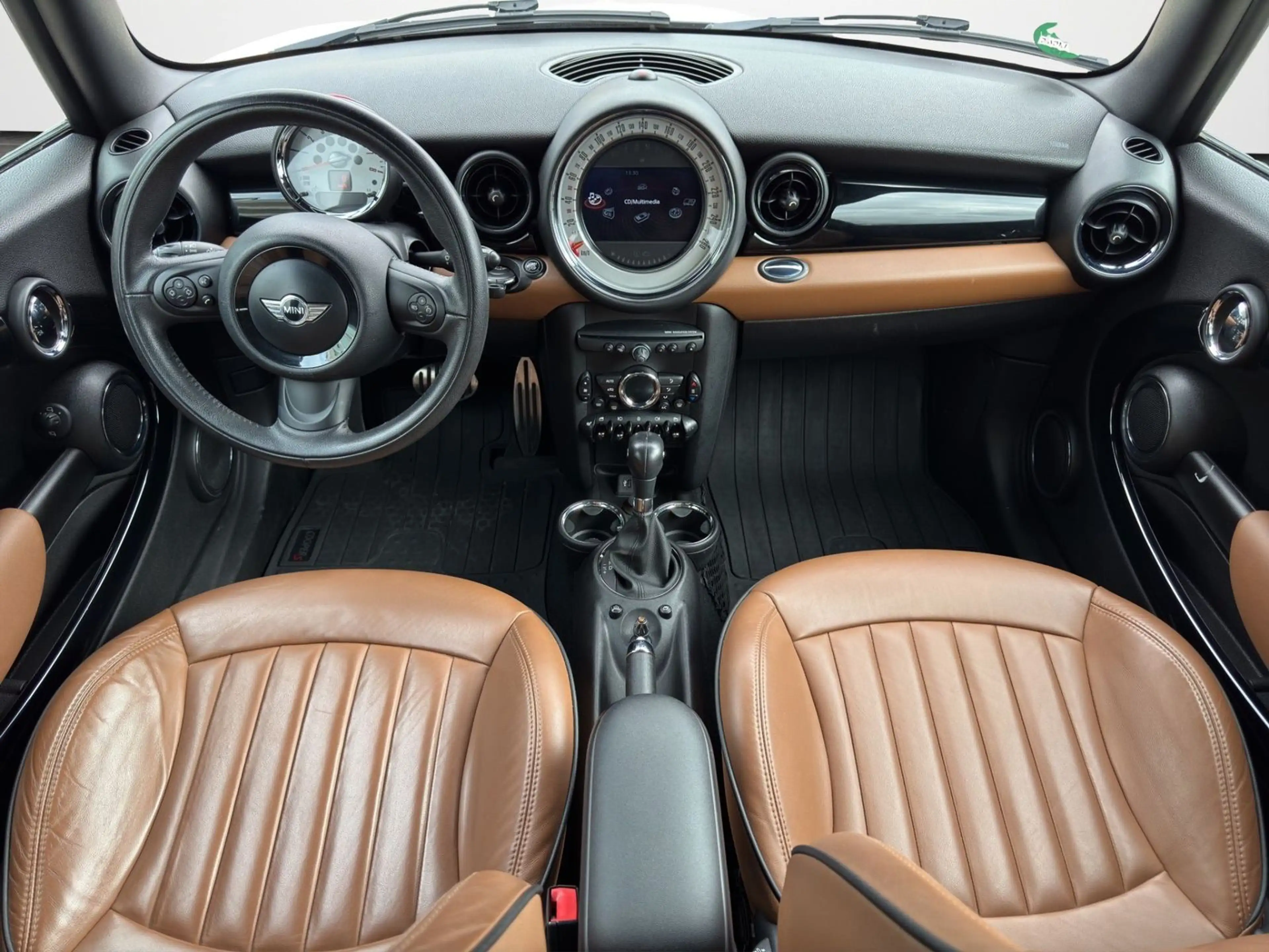 MINI Cooper S 1.6 AUTO.  LEDER NAVI SZH PDC ALU BT — photo 13