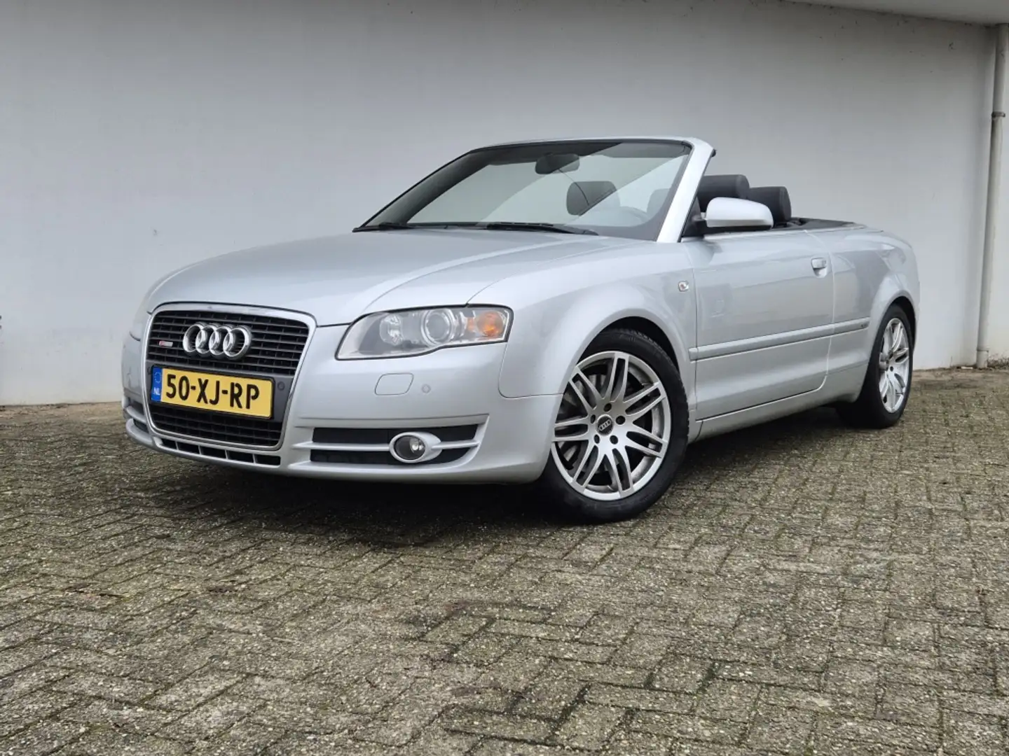 Audi A4 Cabriolet 3.2 FSI Pro L. Excl. Automaat, Zeer nett Grau - 1