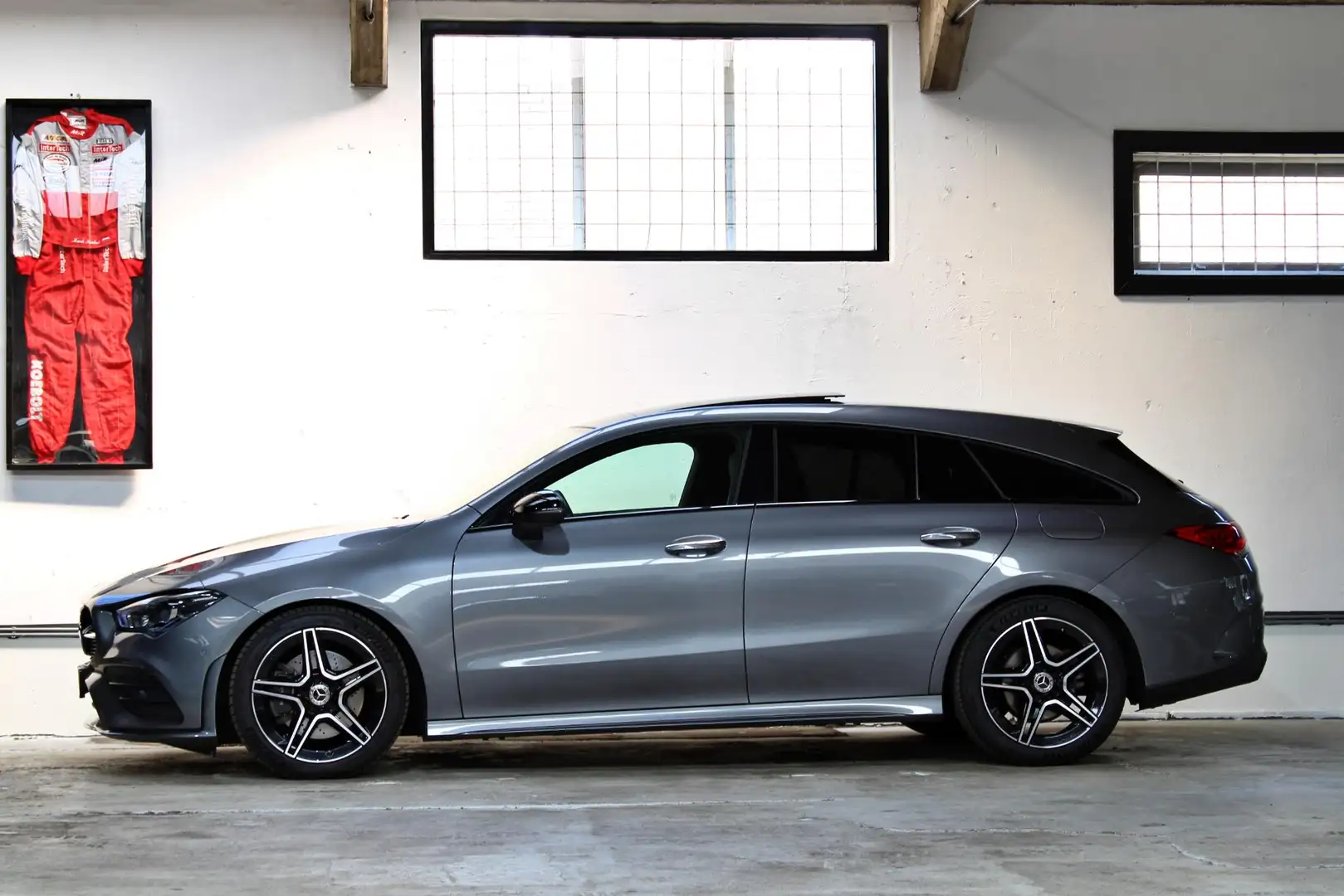 Mercedes-Benz CLA 200 Shooting Brake Business Solution AMG | Panoramadak Grijs - 2