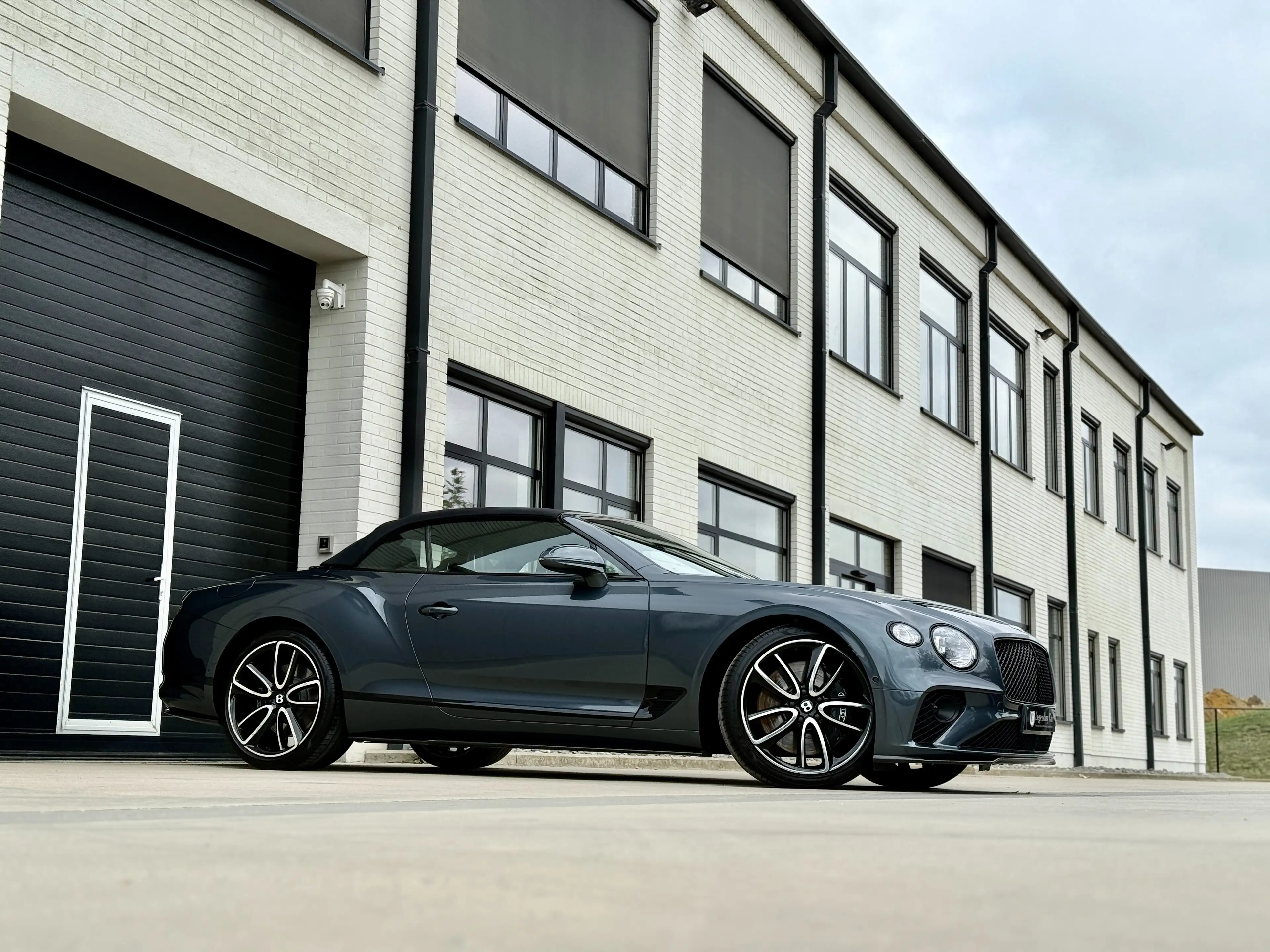 Bentley Continental GTC V8 " MULLINER / CARBON PACKAGE " — photo 4