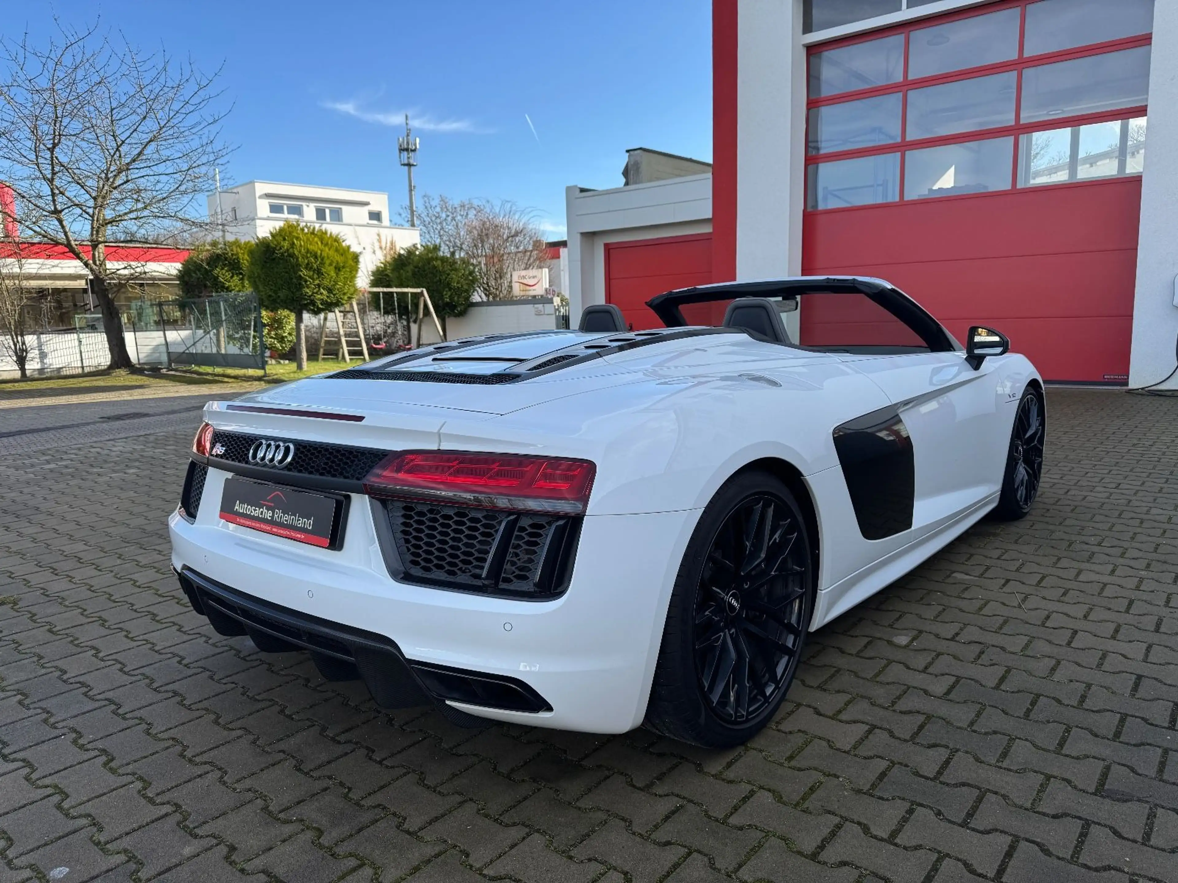 Audi R8 5.2 FSI V10 Quattro Spyder*ServiceNeu*Garant — photo 4