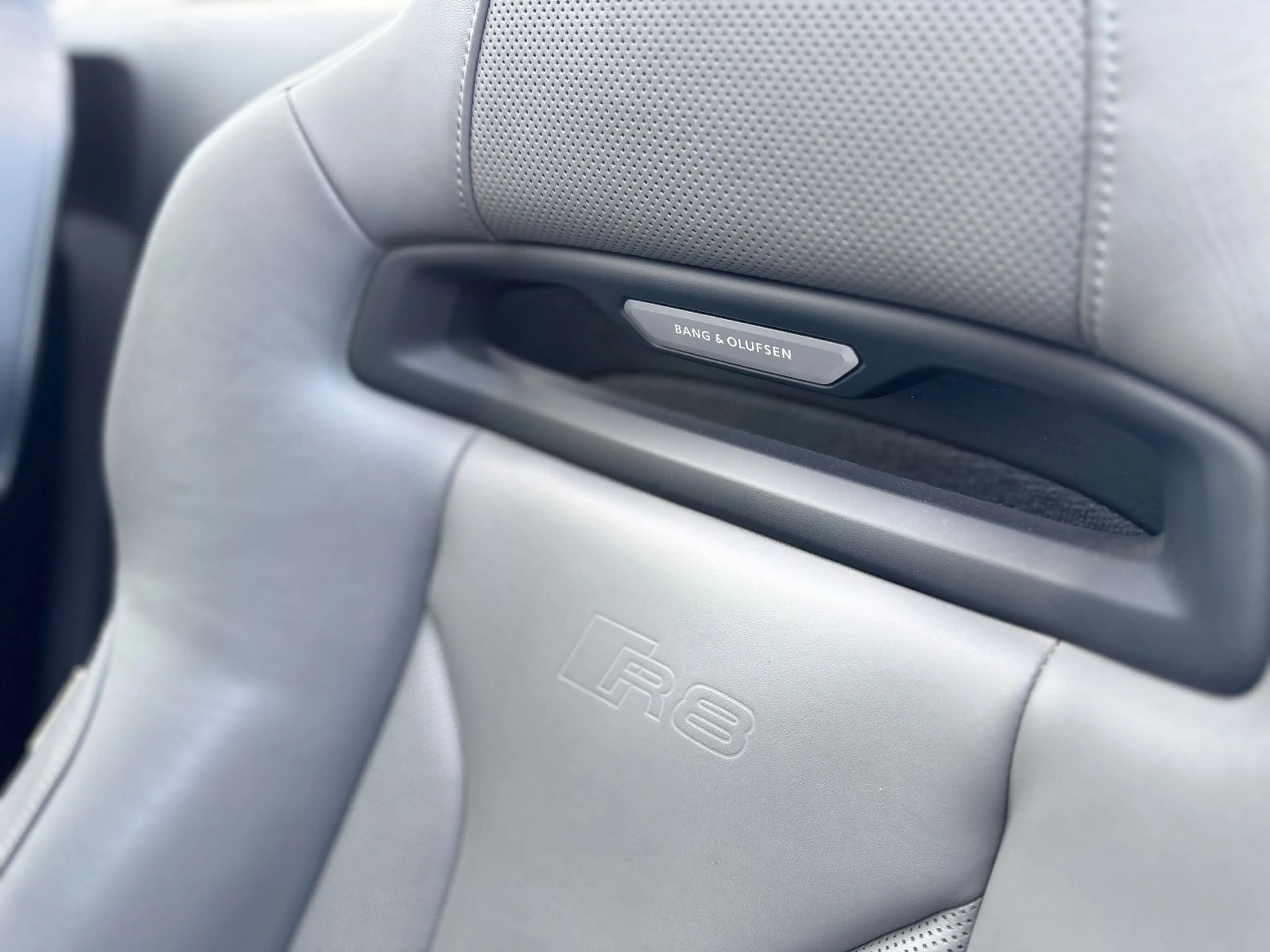 Audi R8 5.2 FSI V10 Quattro Spyder*ServiceNeu*Garant — photo 10