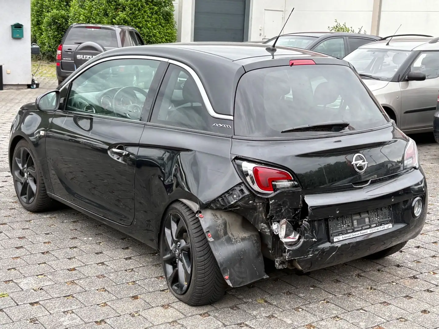Opel Adam 120 Jahre UNFALL Schwarz - 2