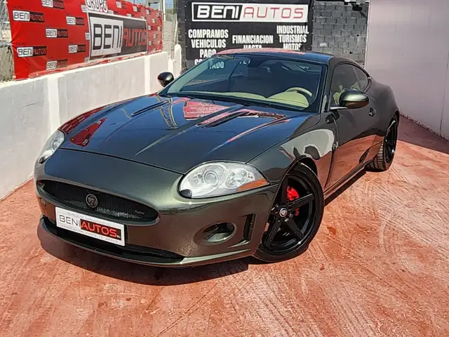Jaguar XK Coupé 4.2L V8 Aut.