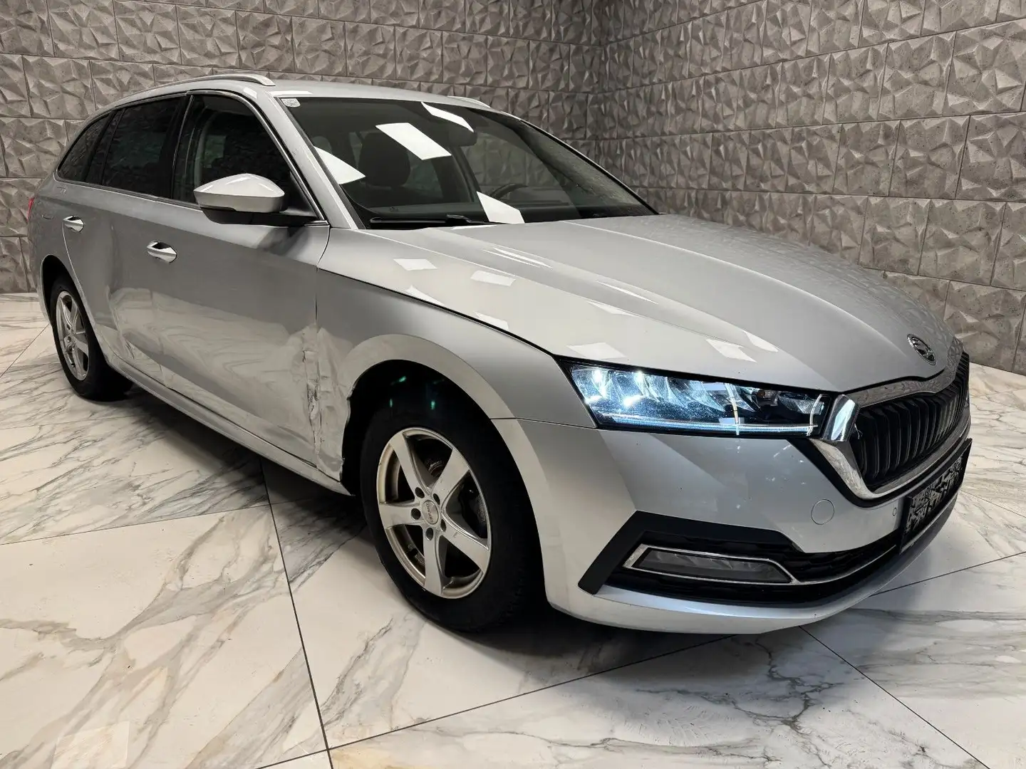 Skoda Octavia Combi Style* Voll Fahrbereit * Silber - 2