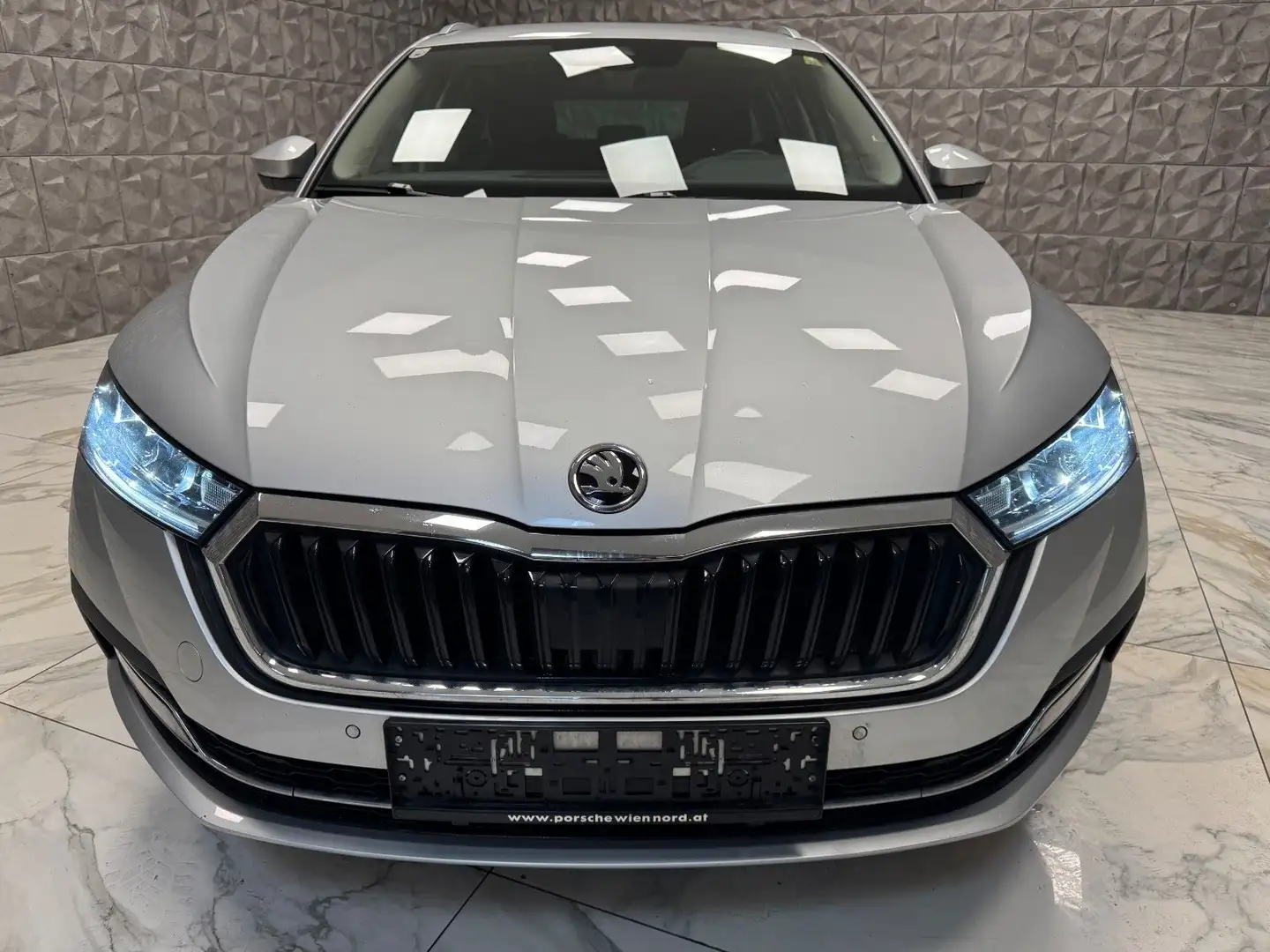 Skoda Octavia Combi Style* Voll Fahrbereit * Silber - 1