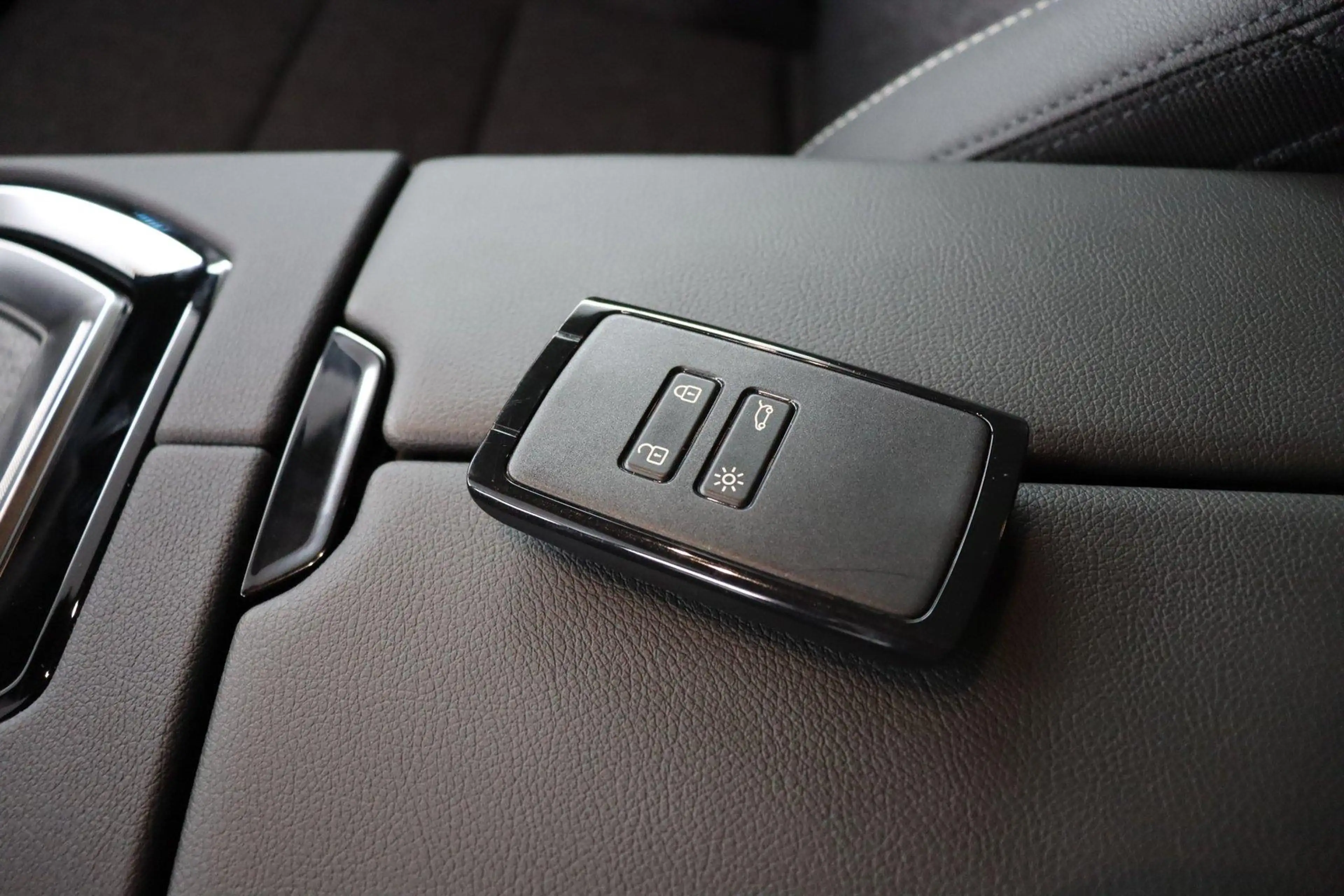 Renault Austral techno full hybrid E-Tech 200 | Pack Comfort | — photo 8