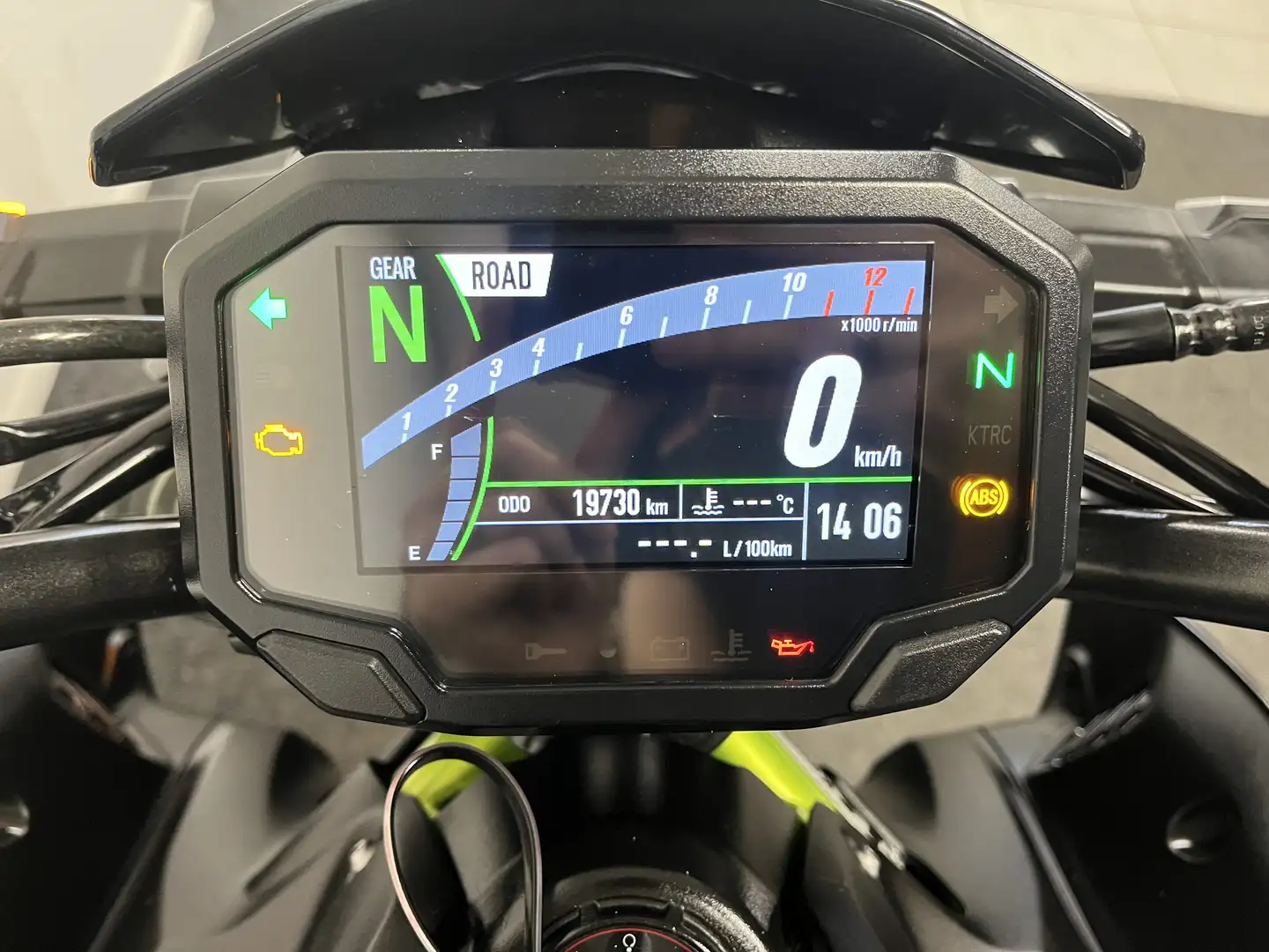 Kawasaki Z 900 Vert - 2