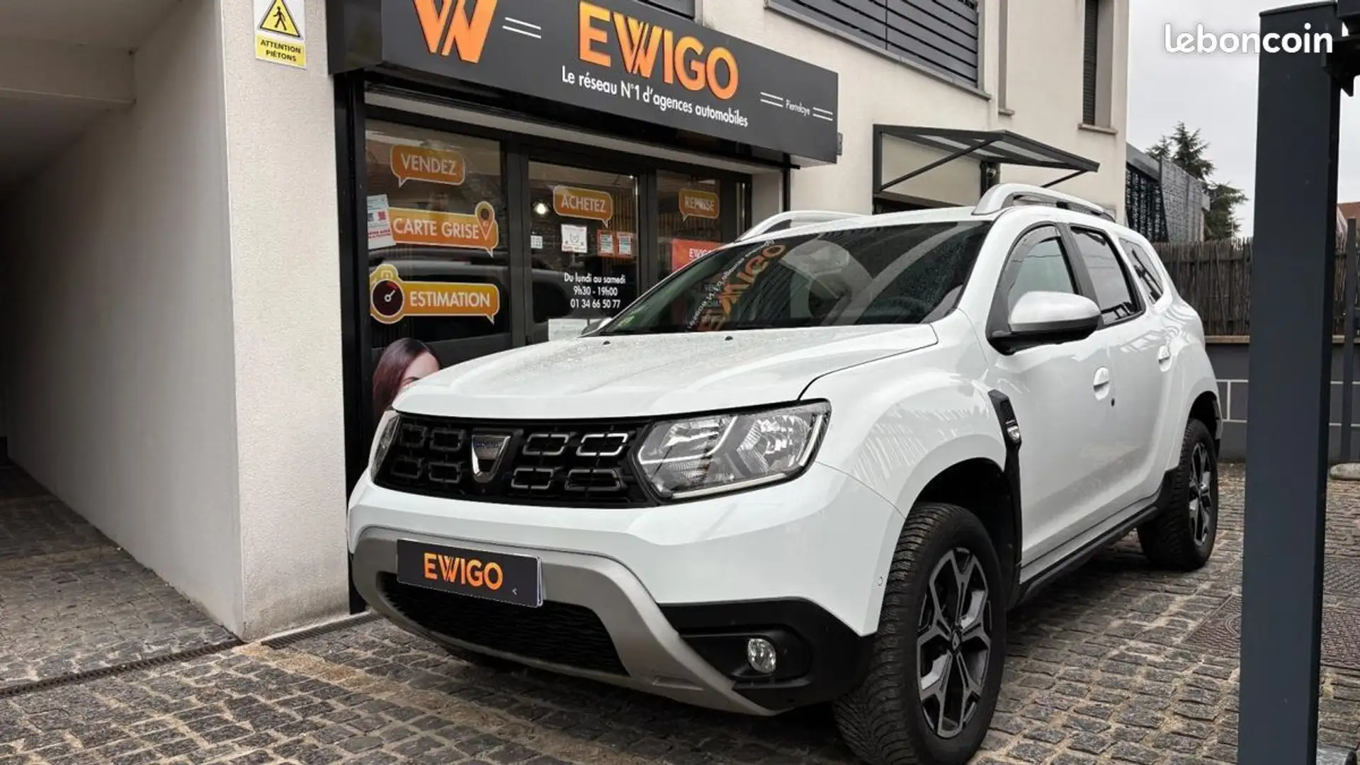 Dacia Duster 1.5 DCI 110cv PRESTIGE 4X2 Blanc - 1