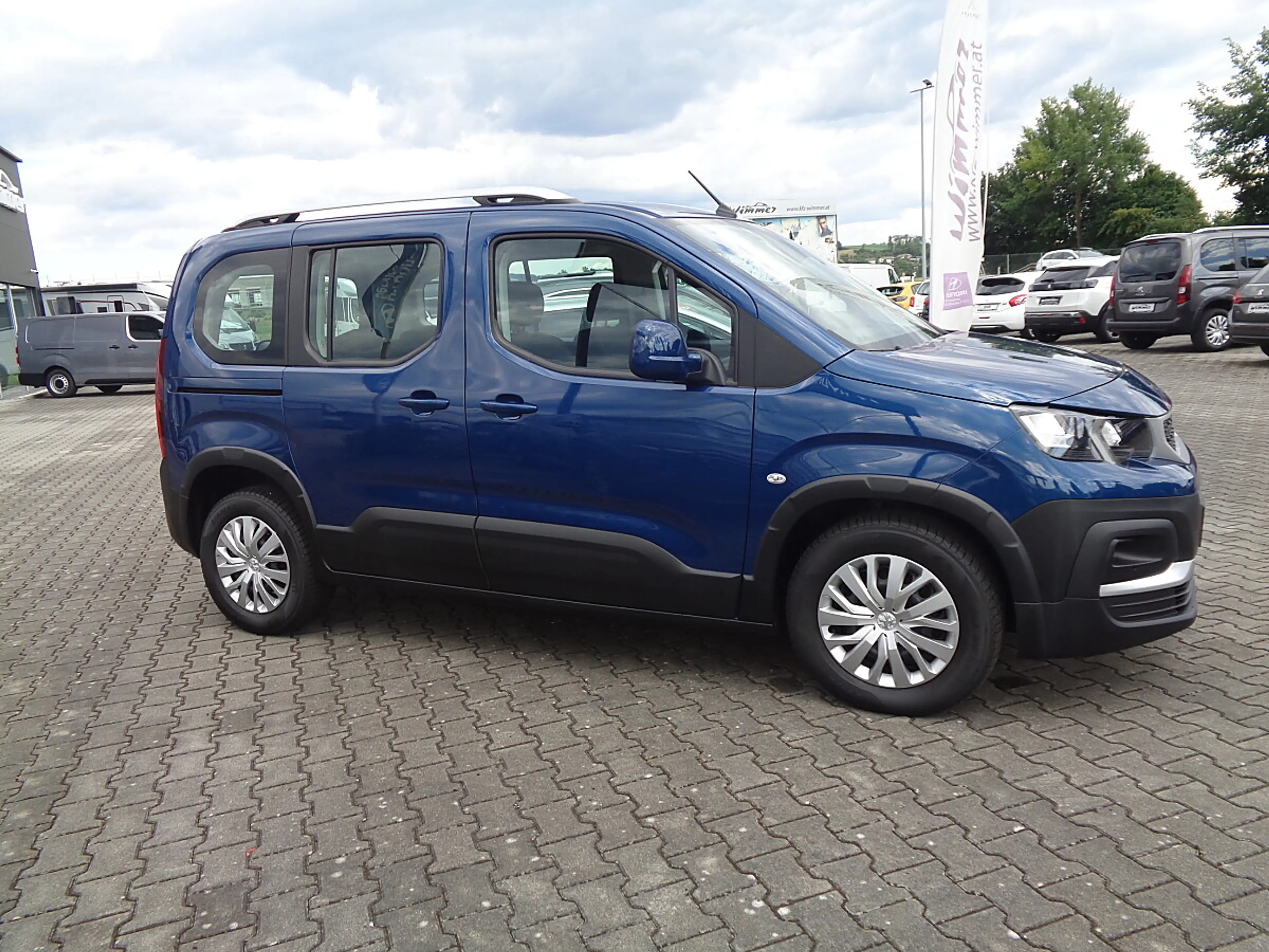 Peugeot Rifter 1,5 BlueHDI 100 S&S Active — photo 4