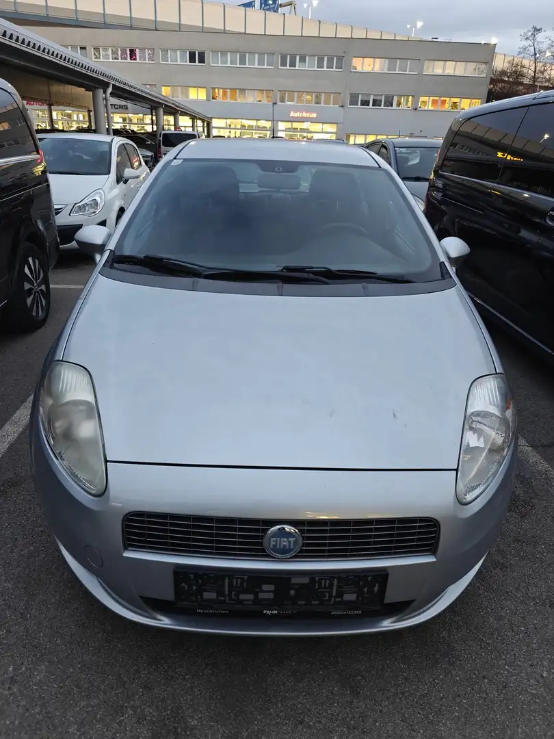 Fiat Grande Punto 1,4 Emotion - 2