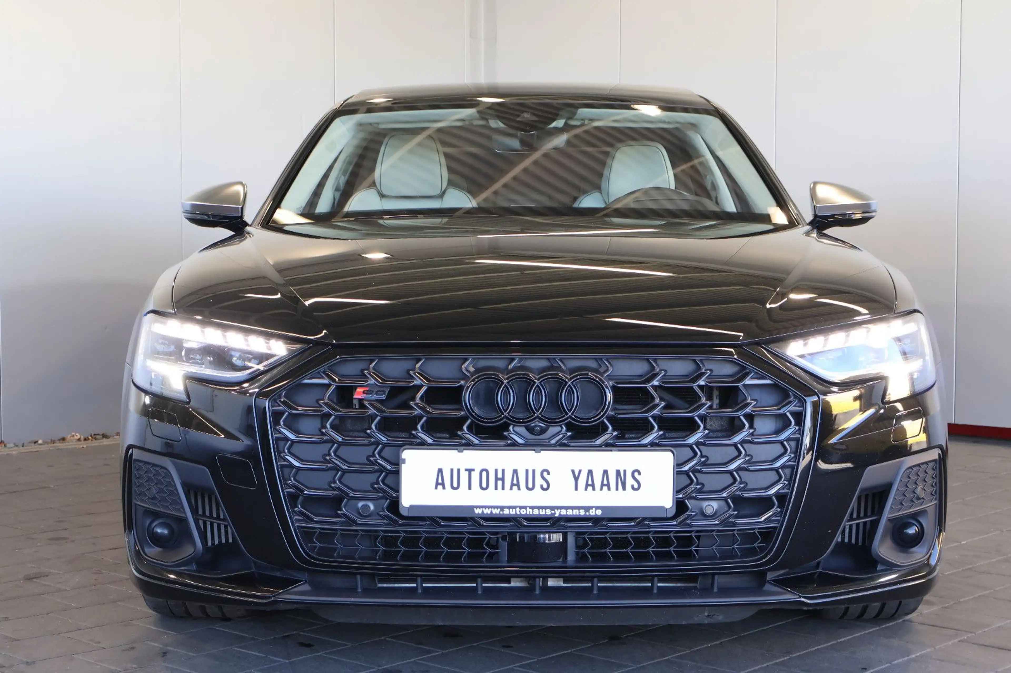Audi S8 4.0 TFSI qu. LUFT+B&O+HUD+SOFT+MATRIX+PANO — photo 2