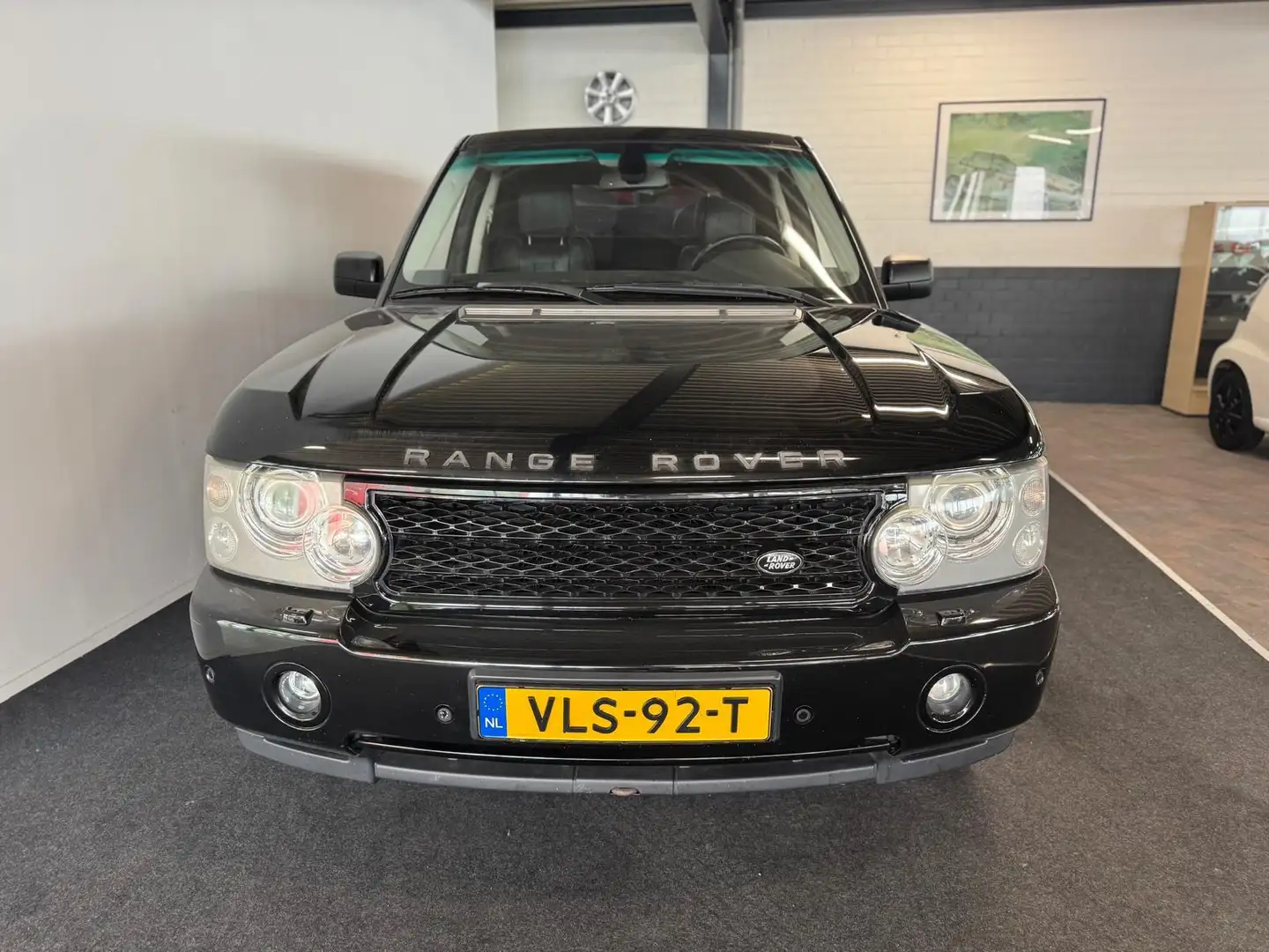 Land Rover Range Rover 3,6 D AUT. Land Rover RANGE ROVER, 3,6 D AUT / Gri Zwart - 2