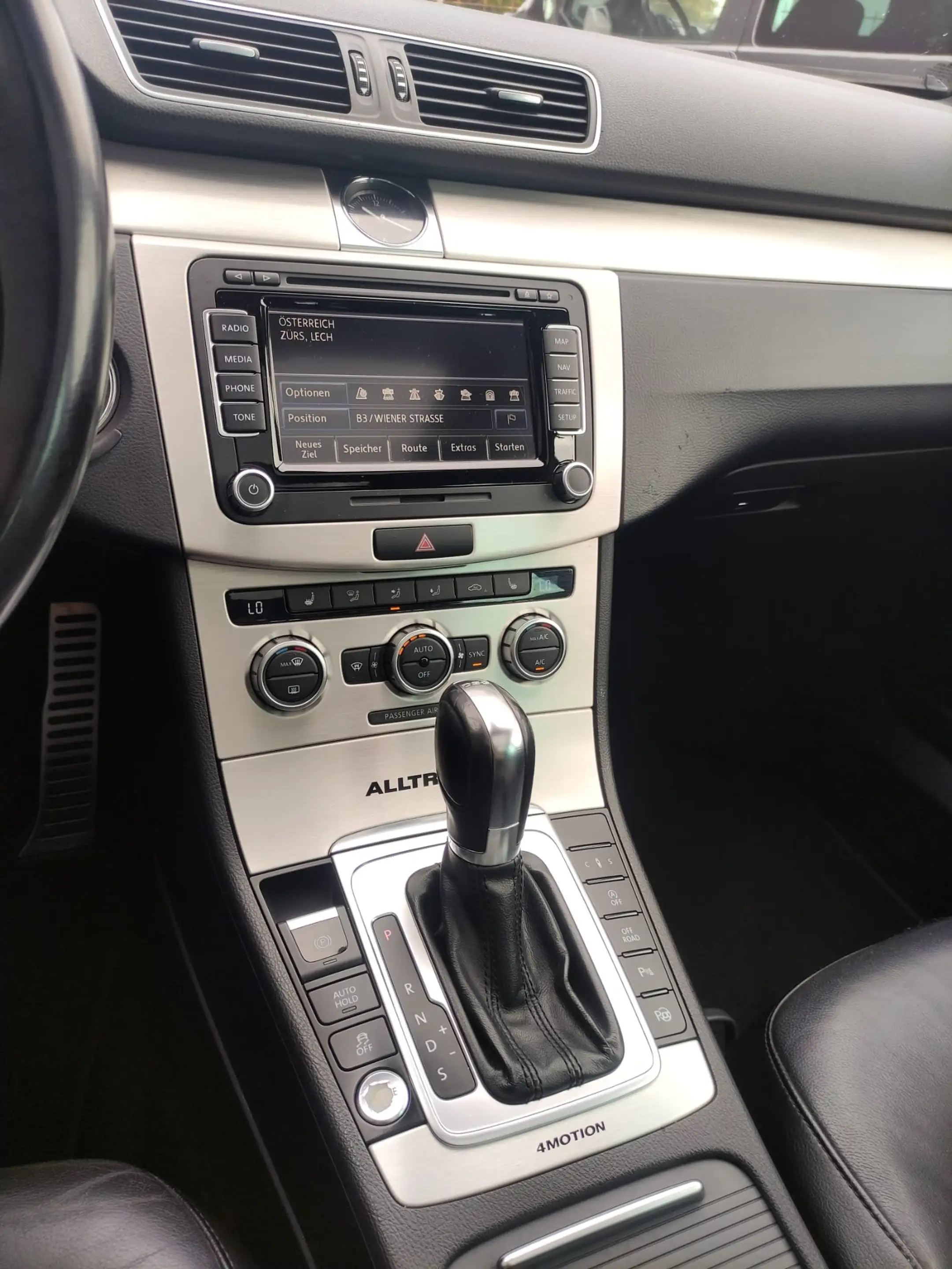 Volkswagen Passat Alltrack Passat Alltrack BMT Sky 2,0 TDI DPF 4Motion DSG — photo 13