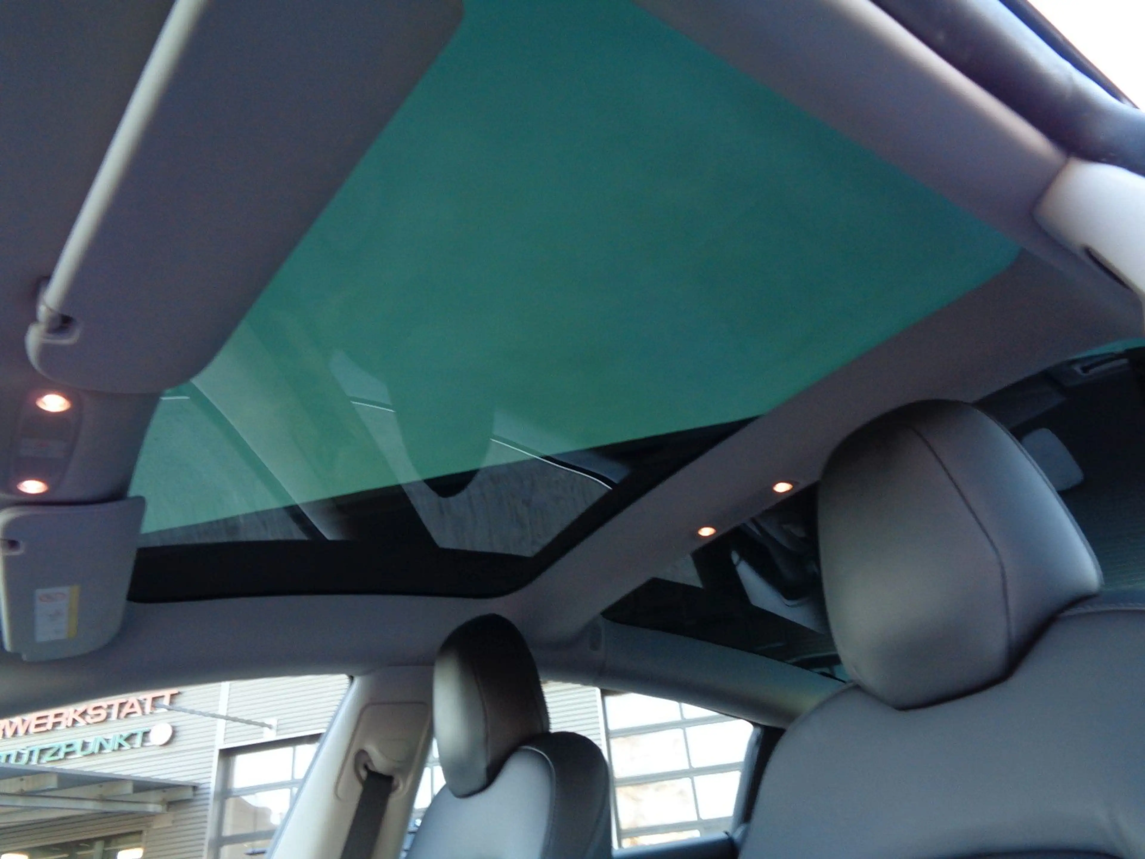 Tesla Model 3 Standard Range Plus RWD — photo 15