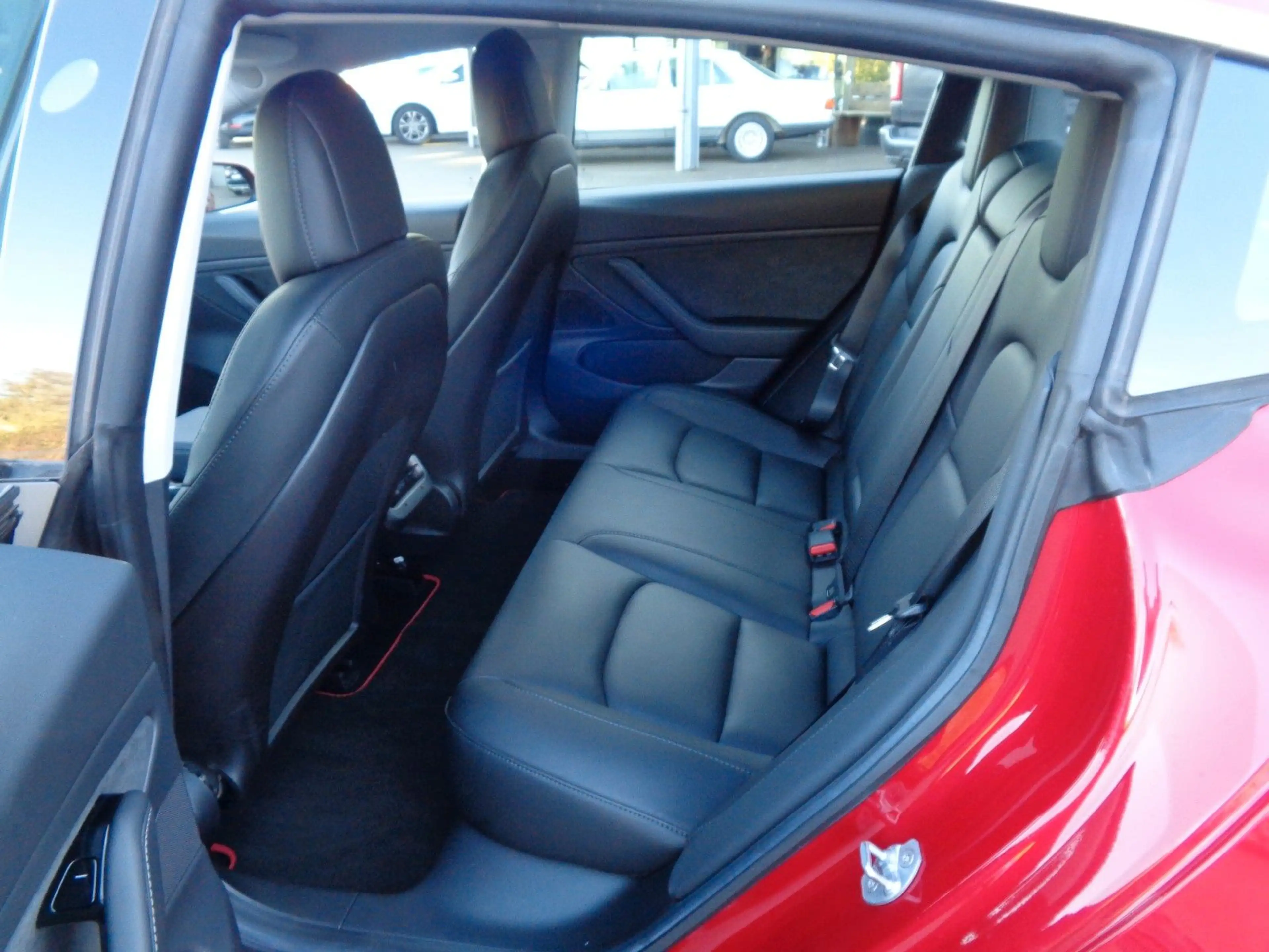 Tesla Model 3 Standard Range Plus RWD — photo 12
