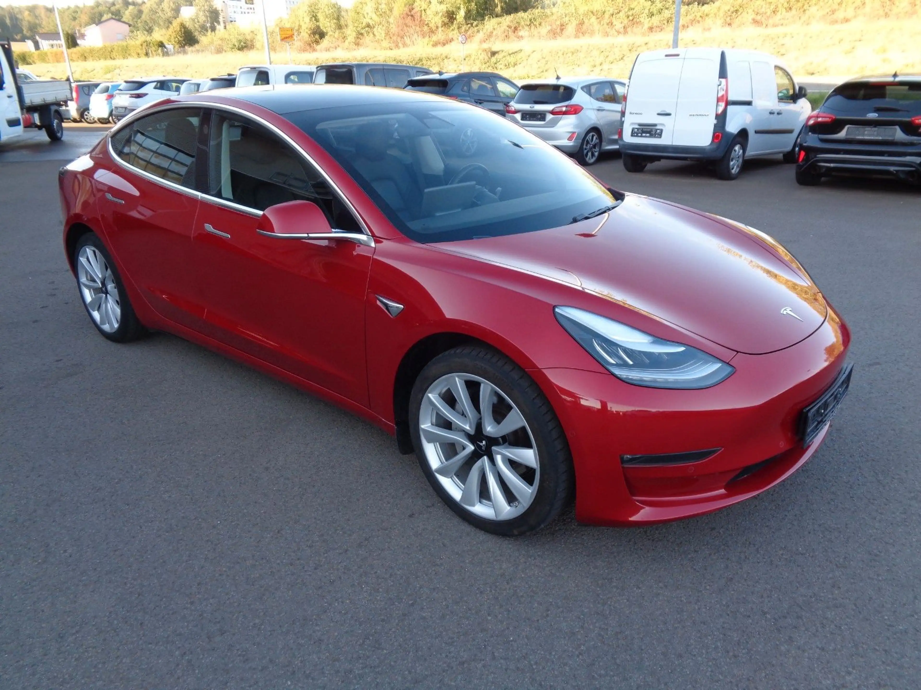 Tesla Model 3 Standard Range Plus RWD — photo 3