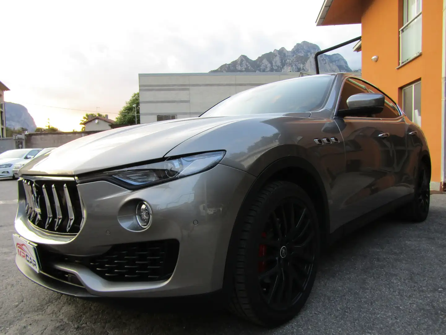 Maserati Levante Levante 3.0 V6 Gransport Q4 350cv auto my19 Gris - 1