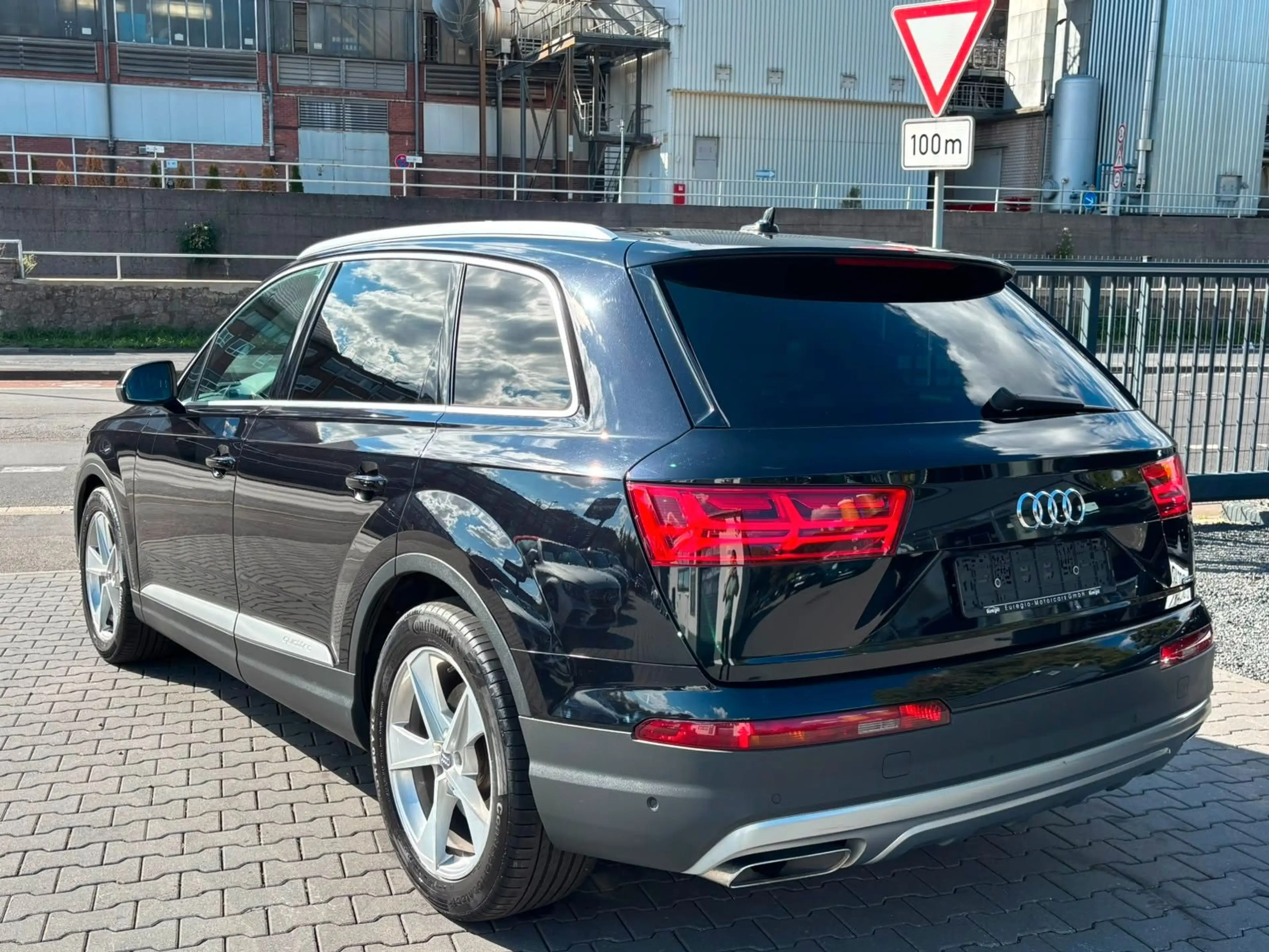 Audi Q7 3.0 TDI quattro 7-Sitzer - Motorrevision // — photo 9