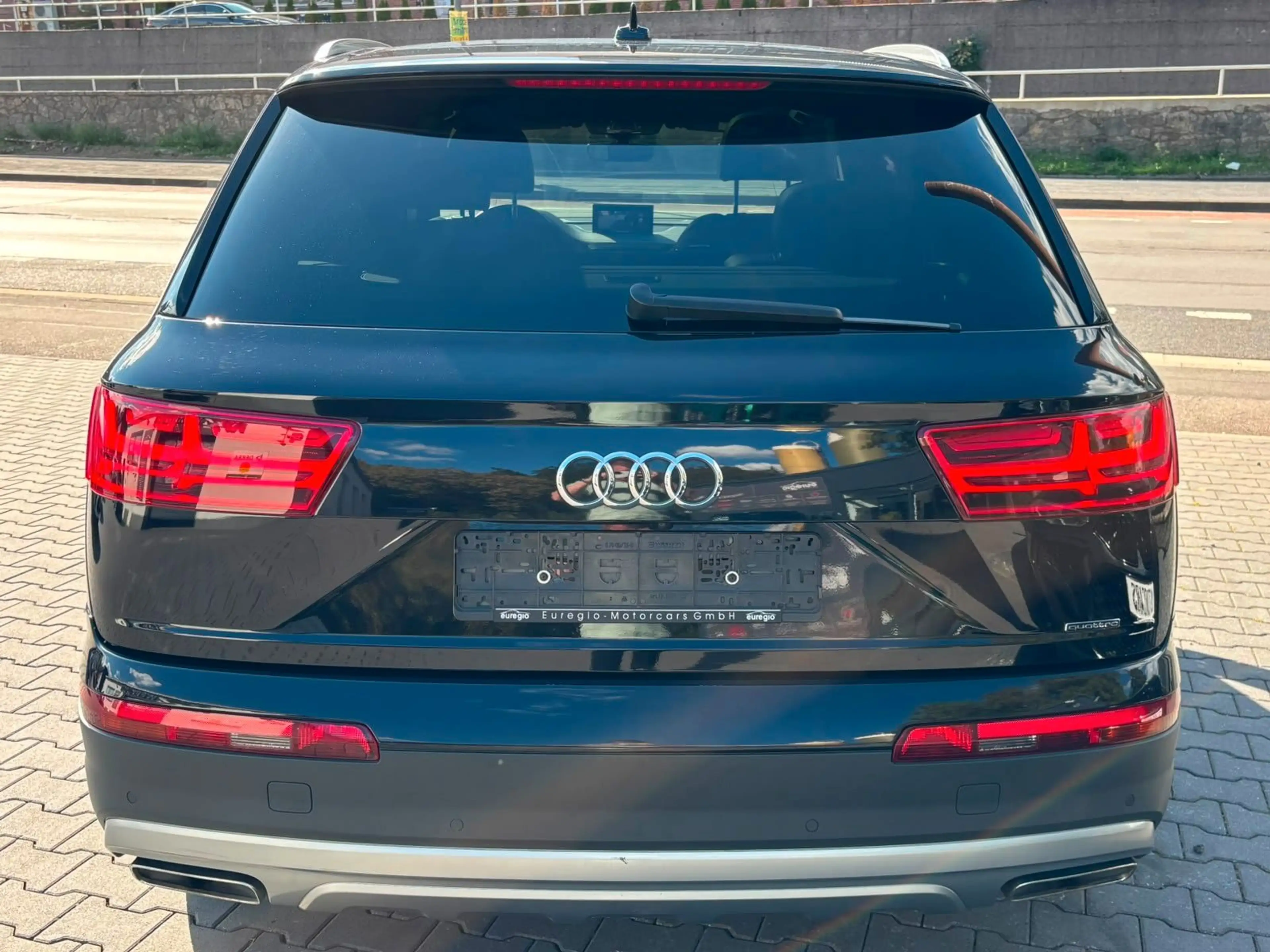 Audi Q7 3.0 TDI quattro 7-Sitzer - Motorrevision // — photo 8