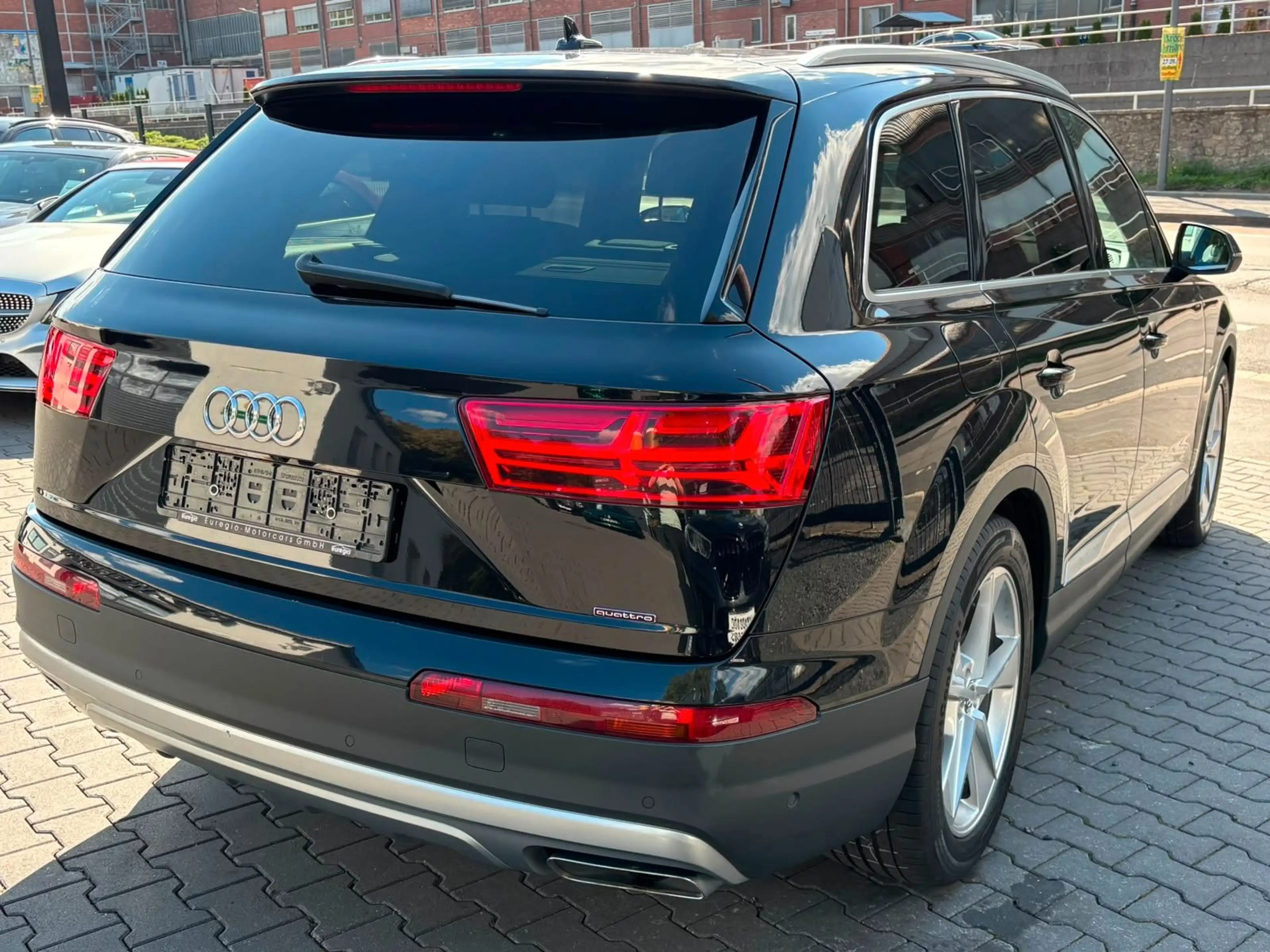Audi Q7 3.0 TDI quattro 7-Sitzer - Motorrevision // — photo 7