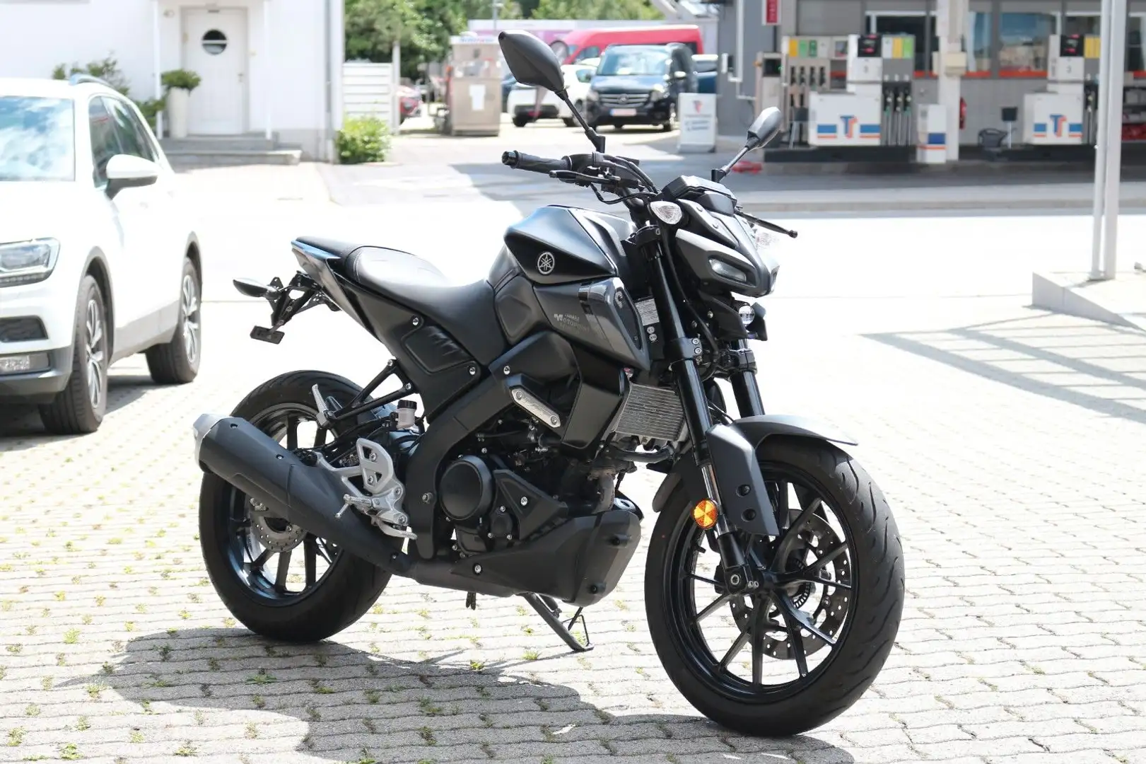 Yamaha MT-125 Top-Zustand kurzes Heck Schwarz - 1