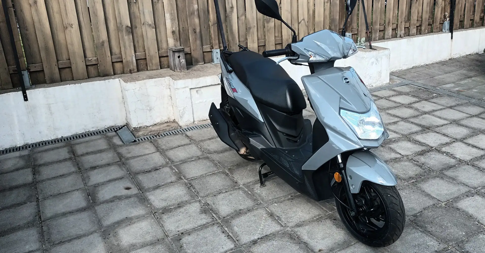 SYM Orbit III Szürke - 2