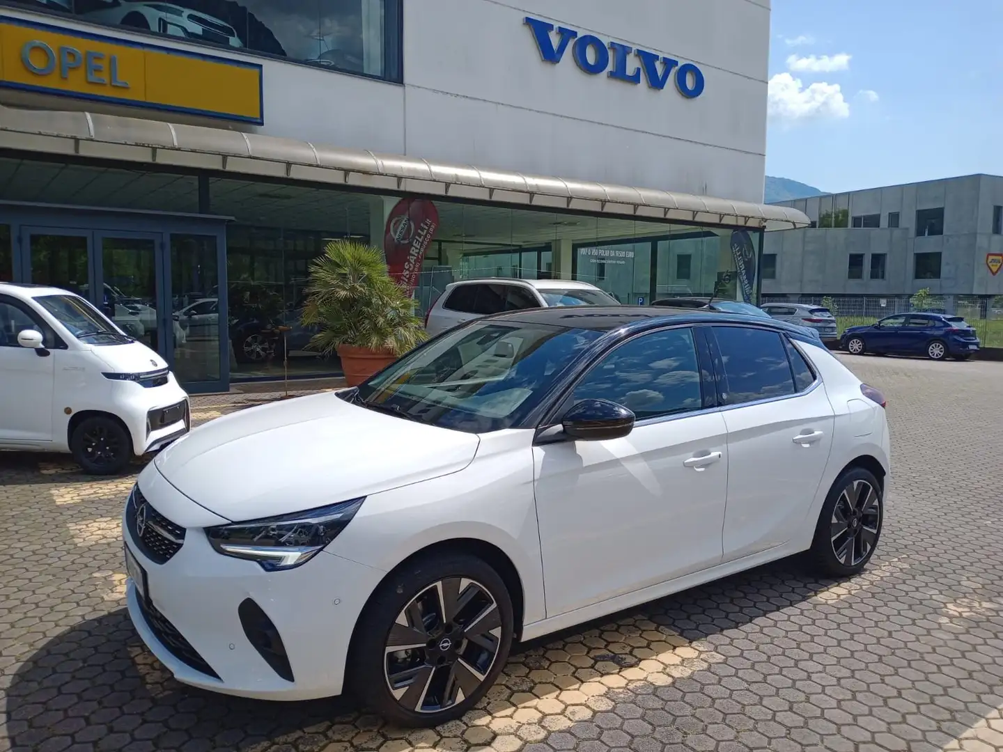 Opel Corsa Corsa e- Elegance Bianco - 1