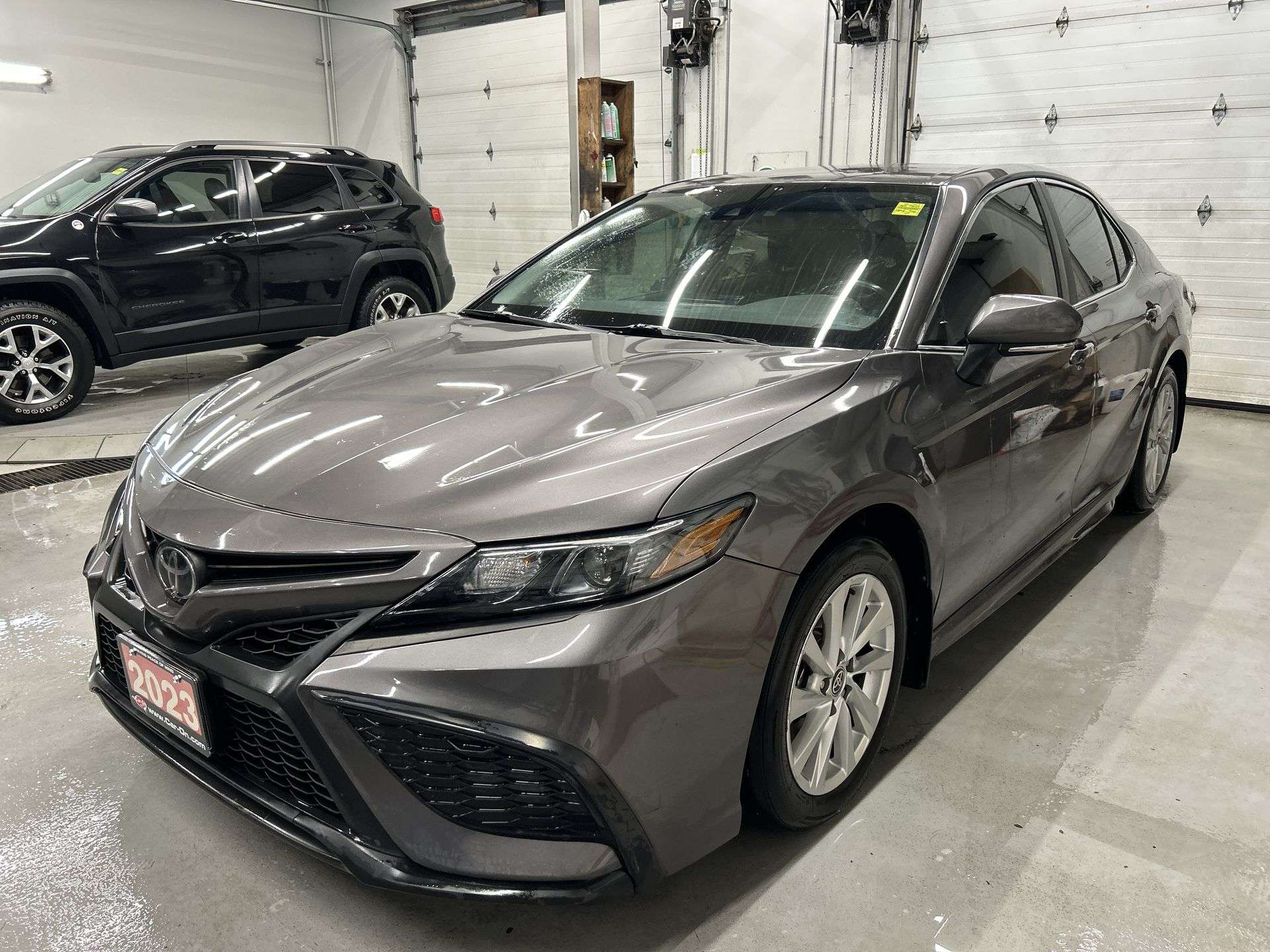 Gray 2023 Toyota Camry Sedan Front-Wheel Drive Automatic