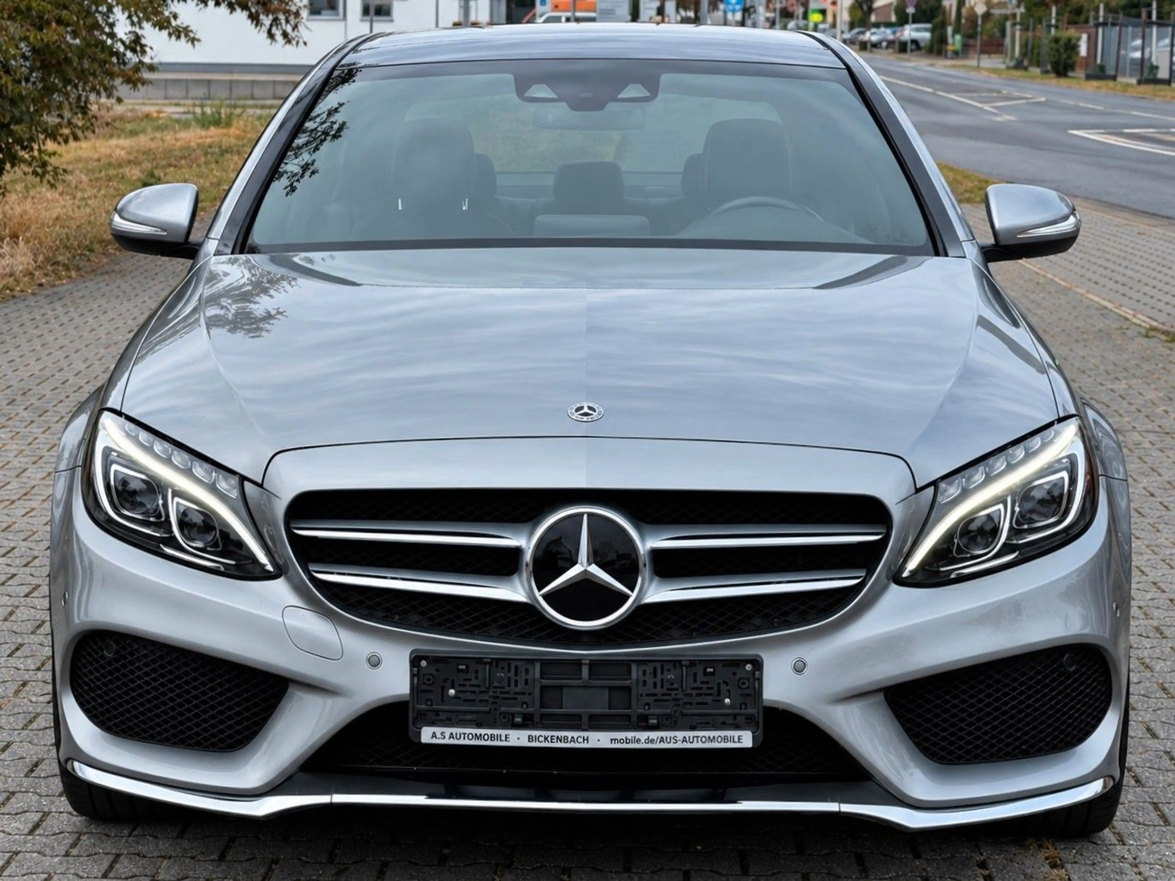Mercedes-Benz C 250 AMG LINE*PANO*DISTRONIC*LEDER*COMAND*VOLL* — photo 5