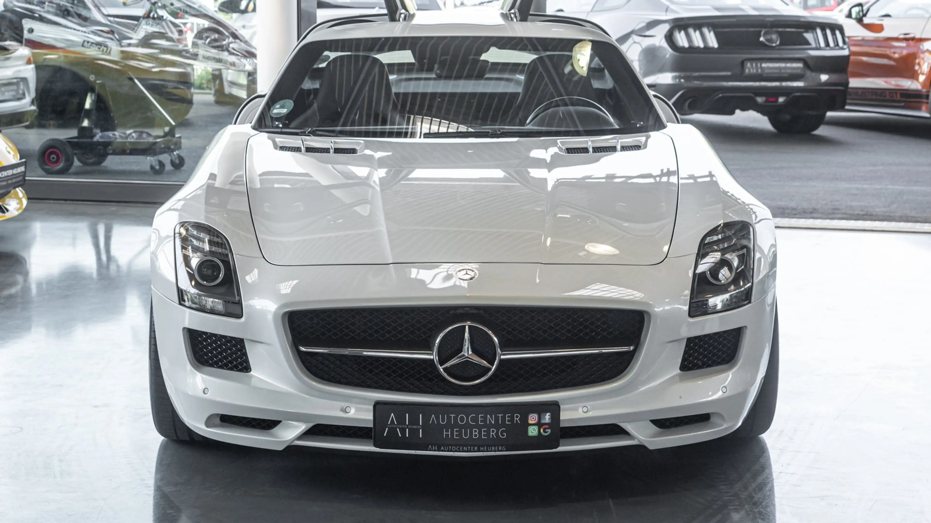 Mercedes-Benz SLS *SCHALE*CARBON*KERAMIK*2.Hd — photo 10